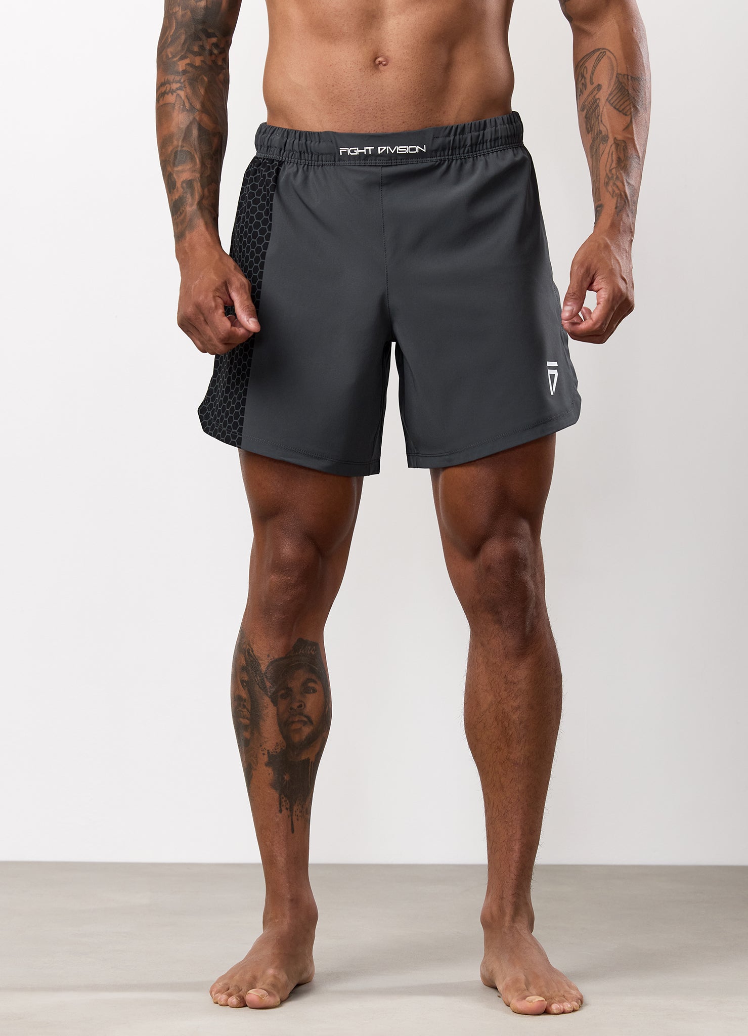 Gym King Fight Division Combat 7" Short - Graphite