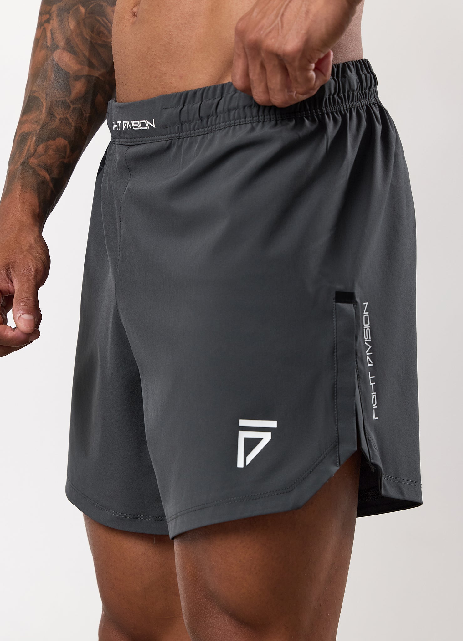 Gym King Fight Division Combat 7" Short - Graphite
