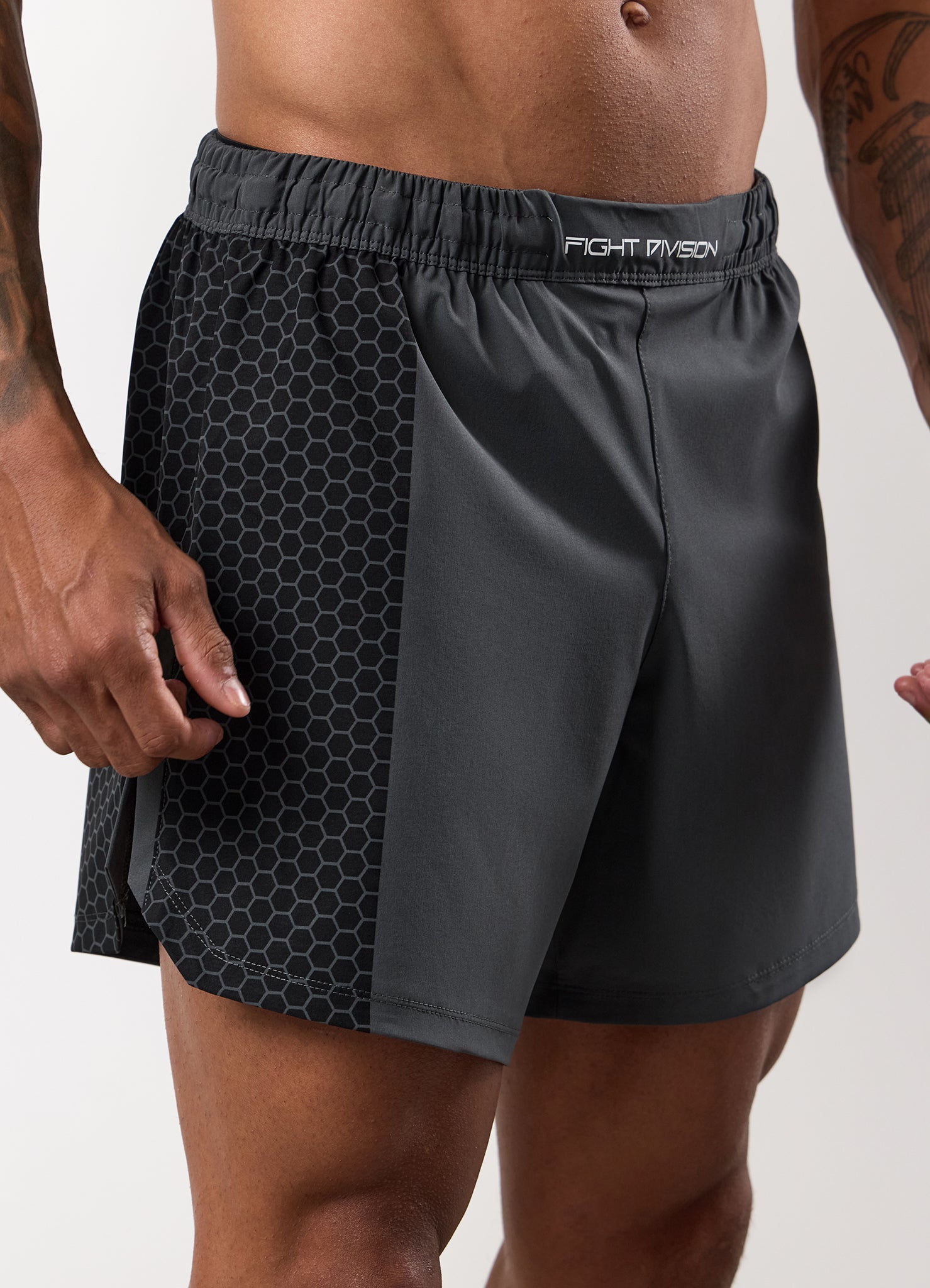 Gym King Fight Division Combat 7" Short - Graphite
