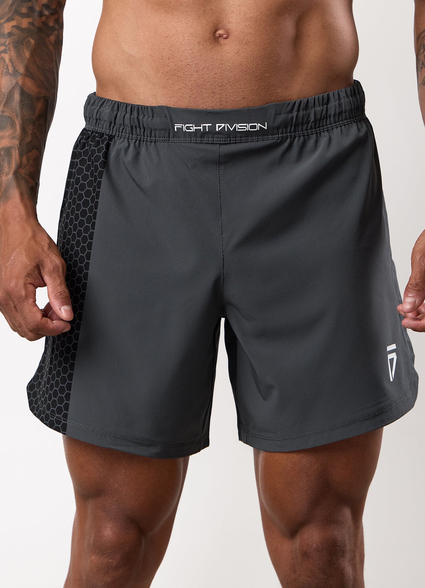 Gym King Fight Division Combat 7" Short - Graphite
