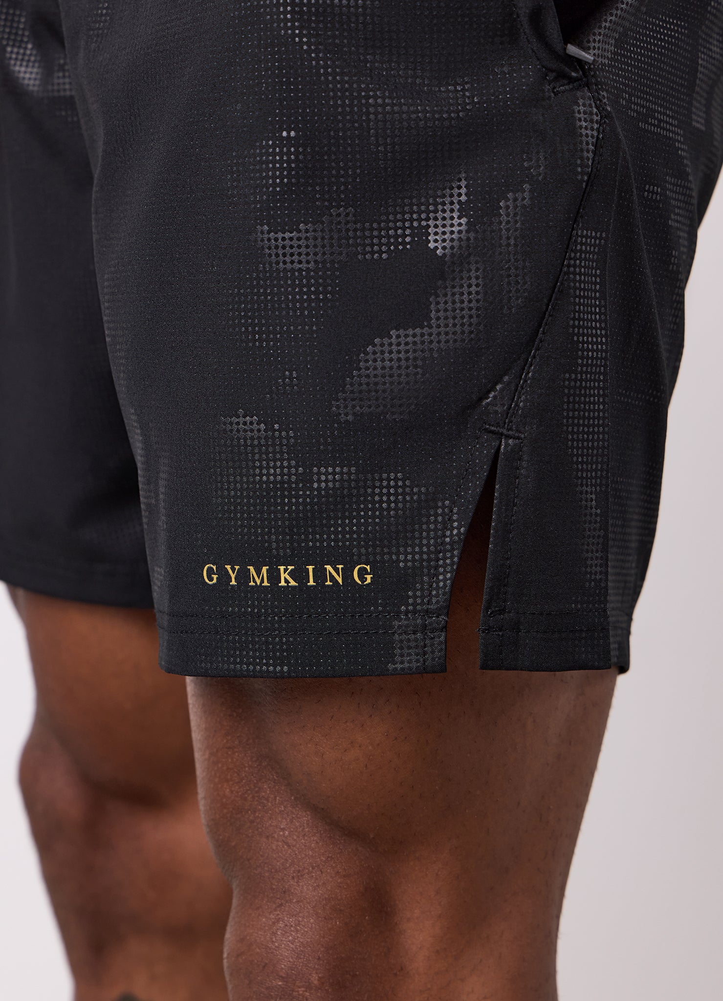 Gym King Debossed Camo Short 5" - Black/Gold