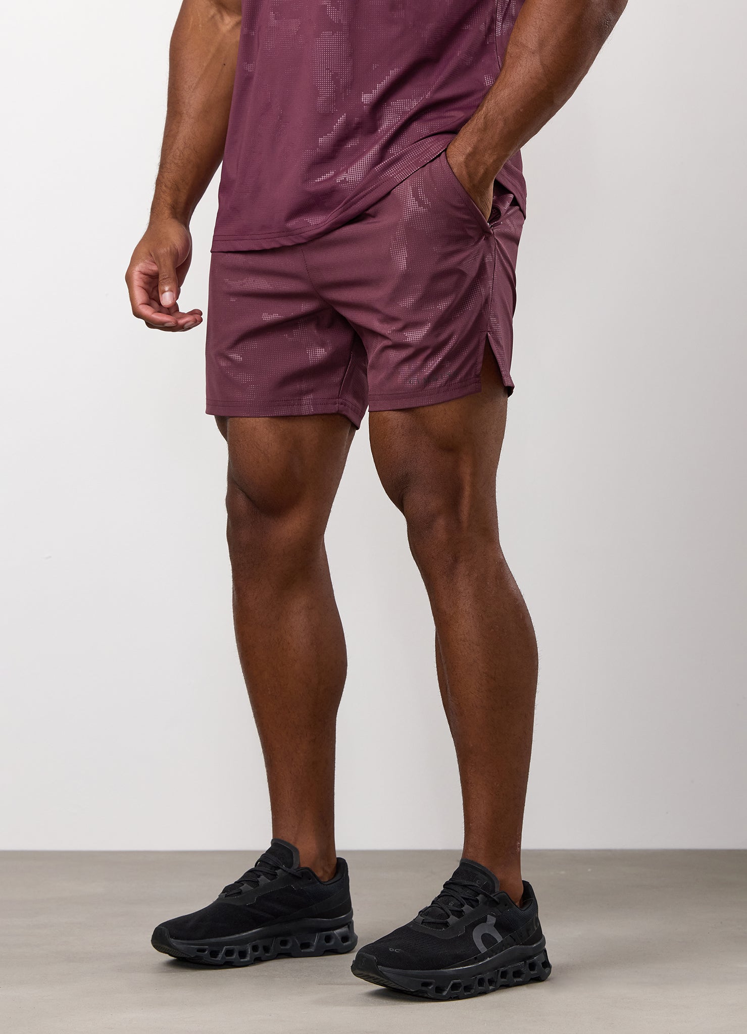 Gym King Debossed Camo Short 5" - Mulberry