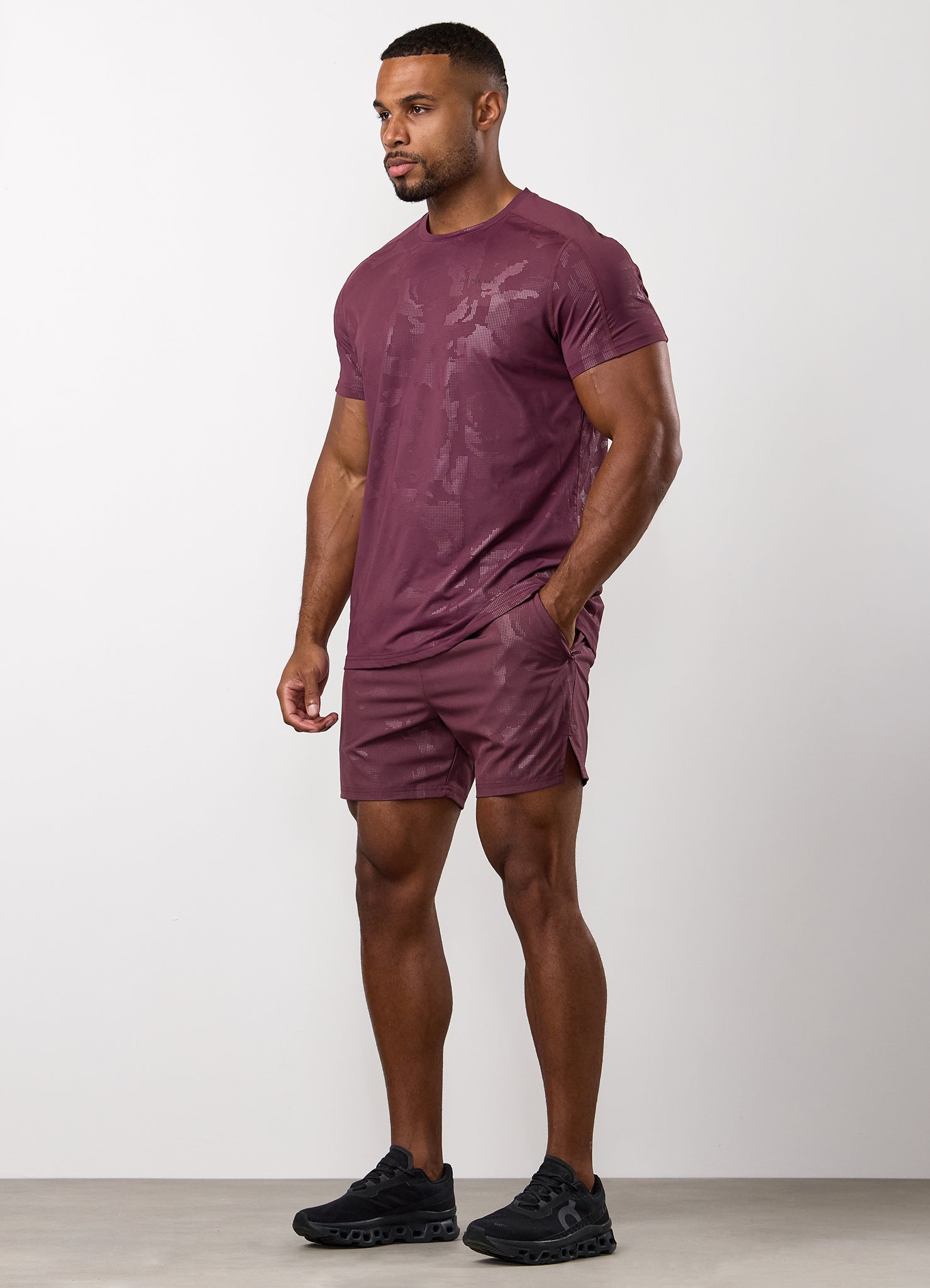 Gym King Debossed Camo Short 5" - Mulberry