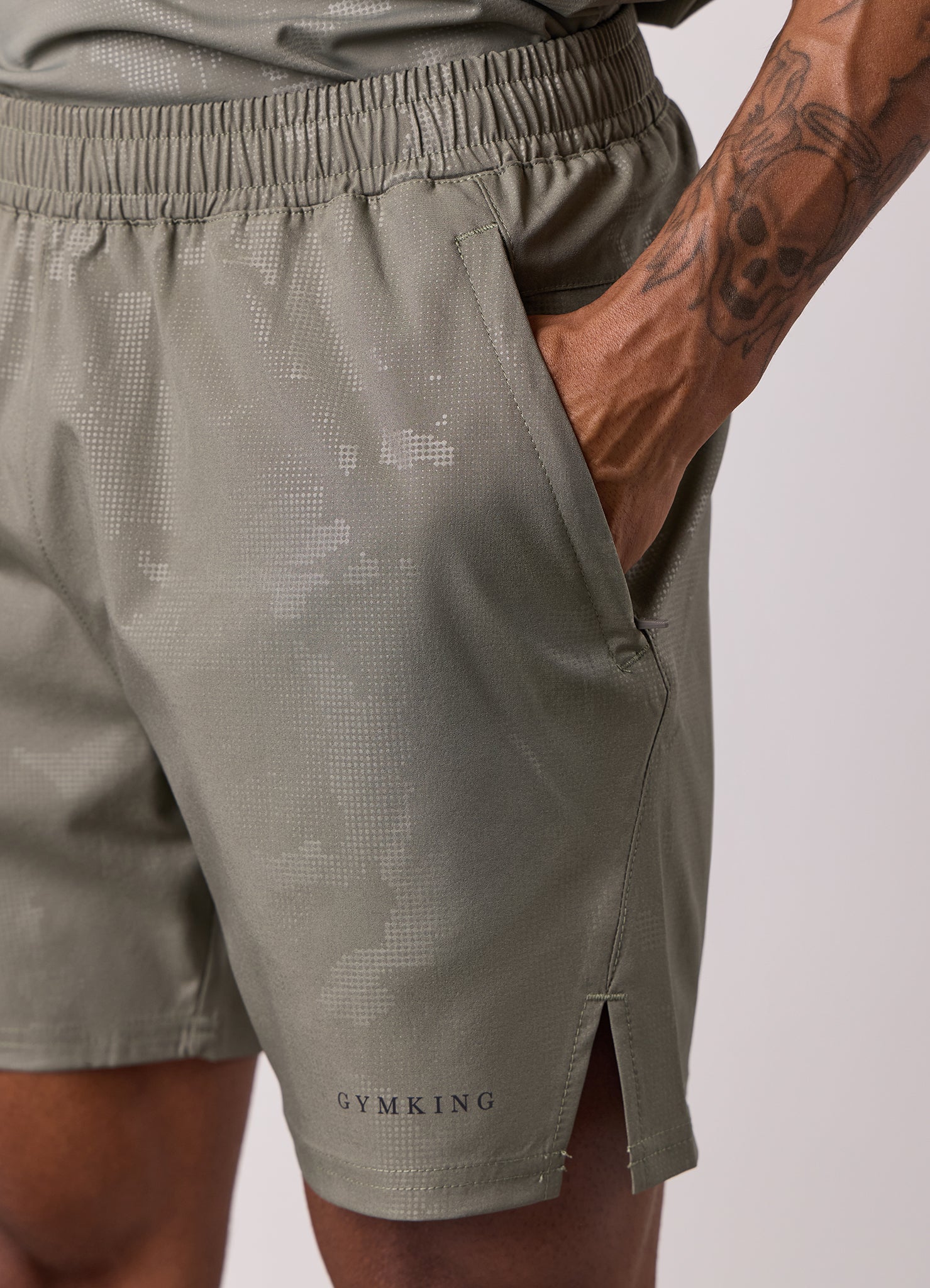 Gym King Debossed Camo Short 5" - Olive