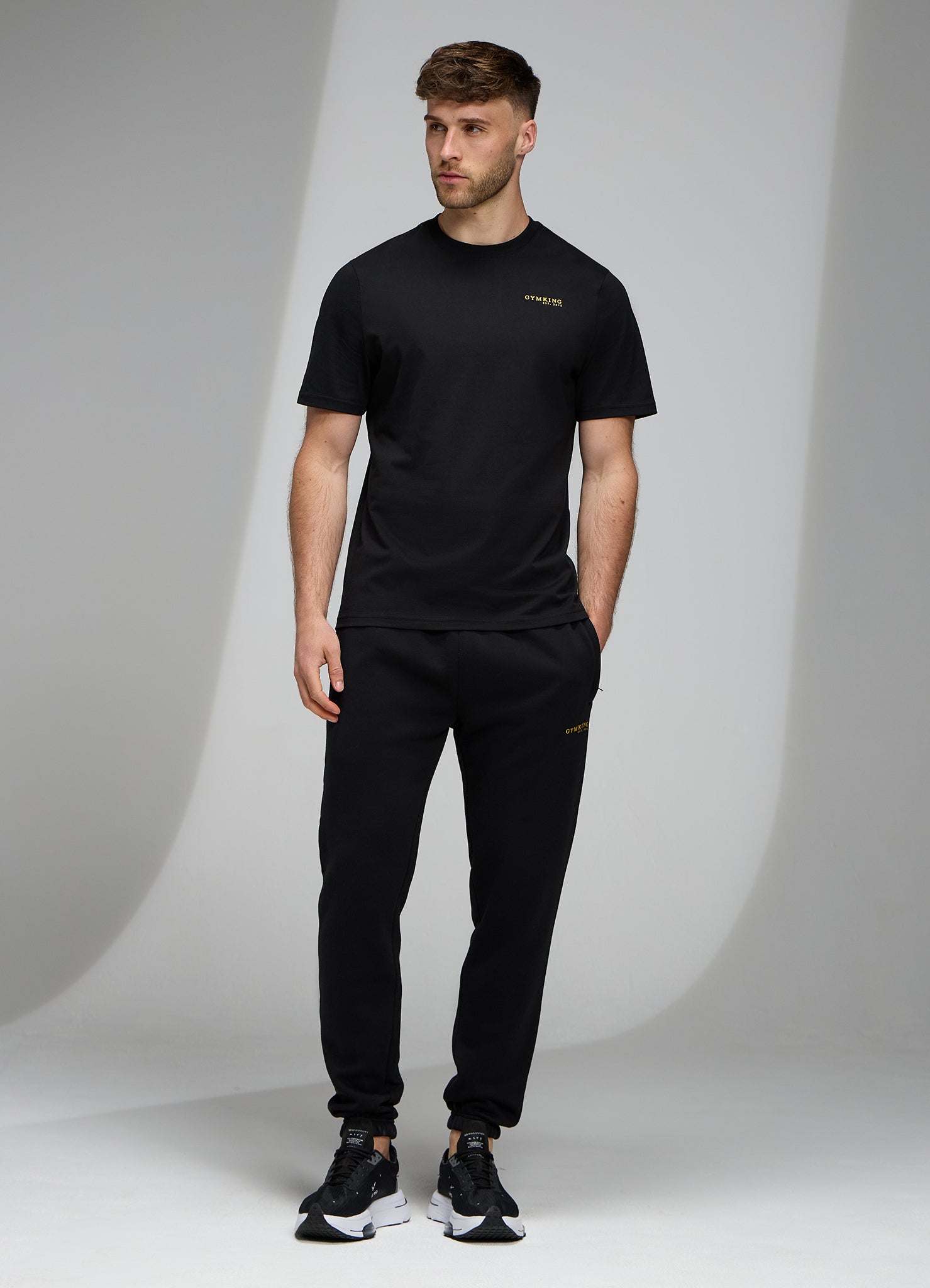 Gym King Established Relaxed Fit Jogger - Black/Gold
