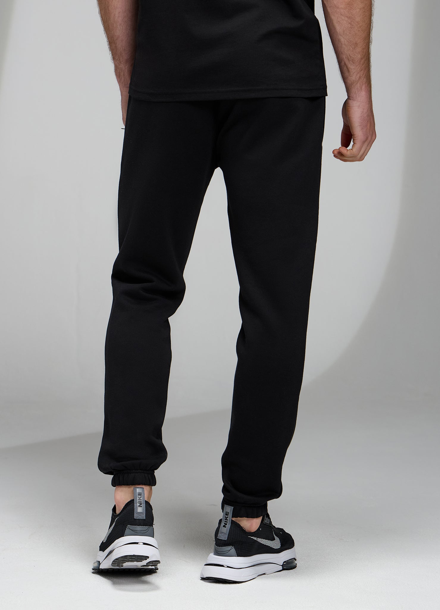 Gym King Established Relaxed Fit Jogger - Black/Gold