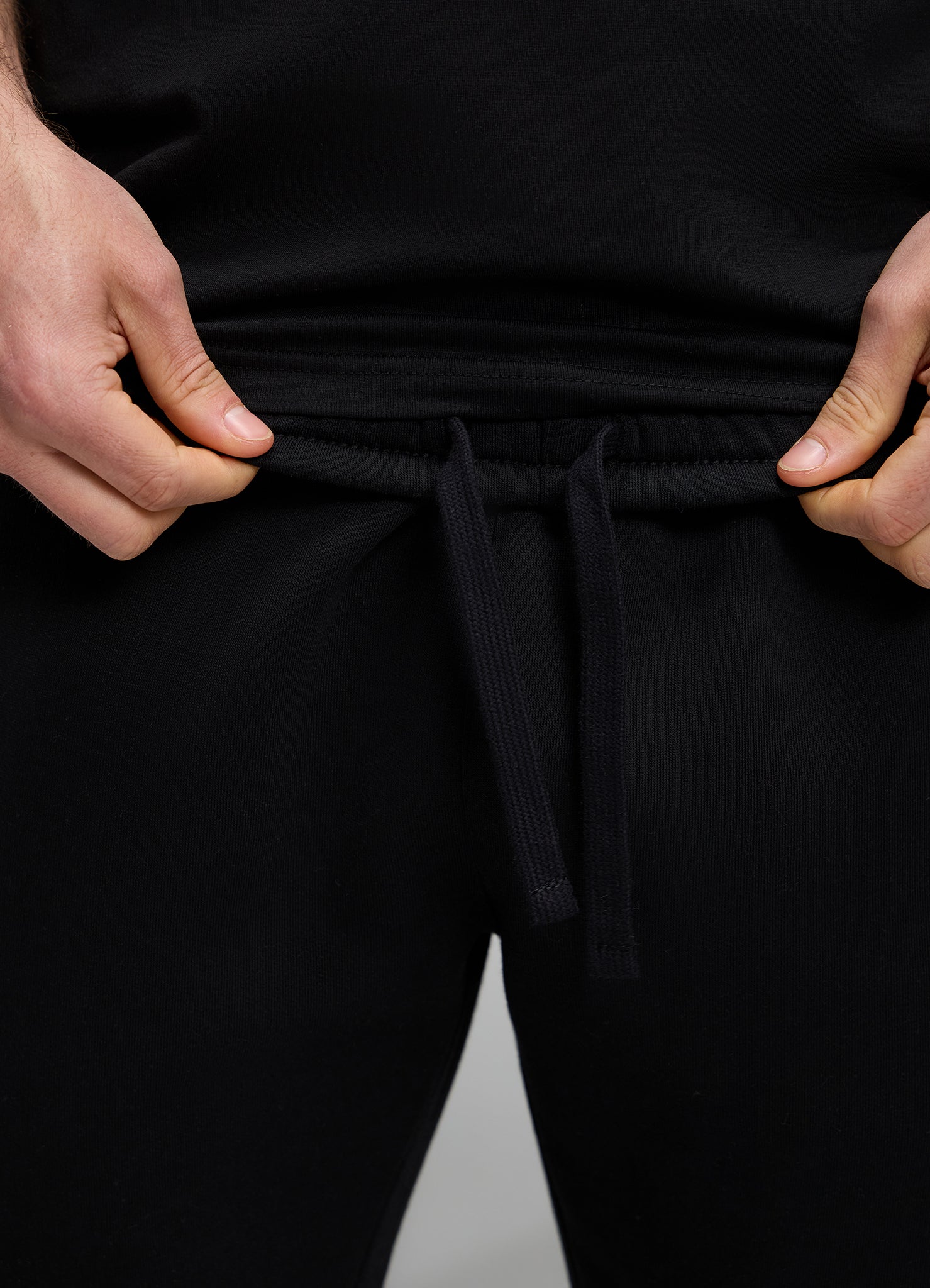 Gym King Established Relaxed Fit Jogger - Black/Gold