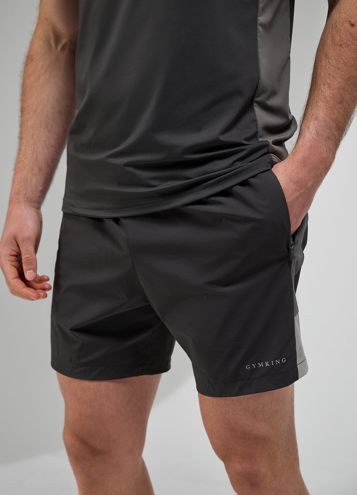 Gym King Focus Woven Short - Black/Twilight Grey