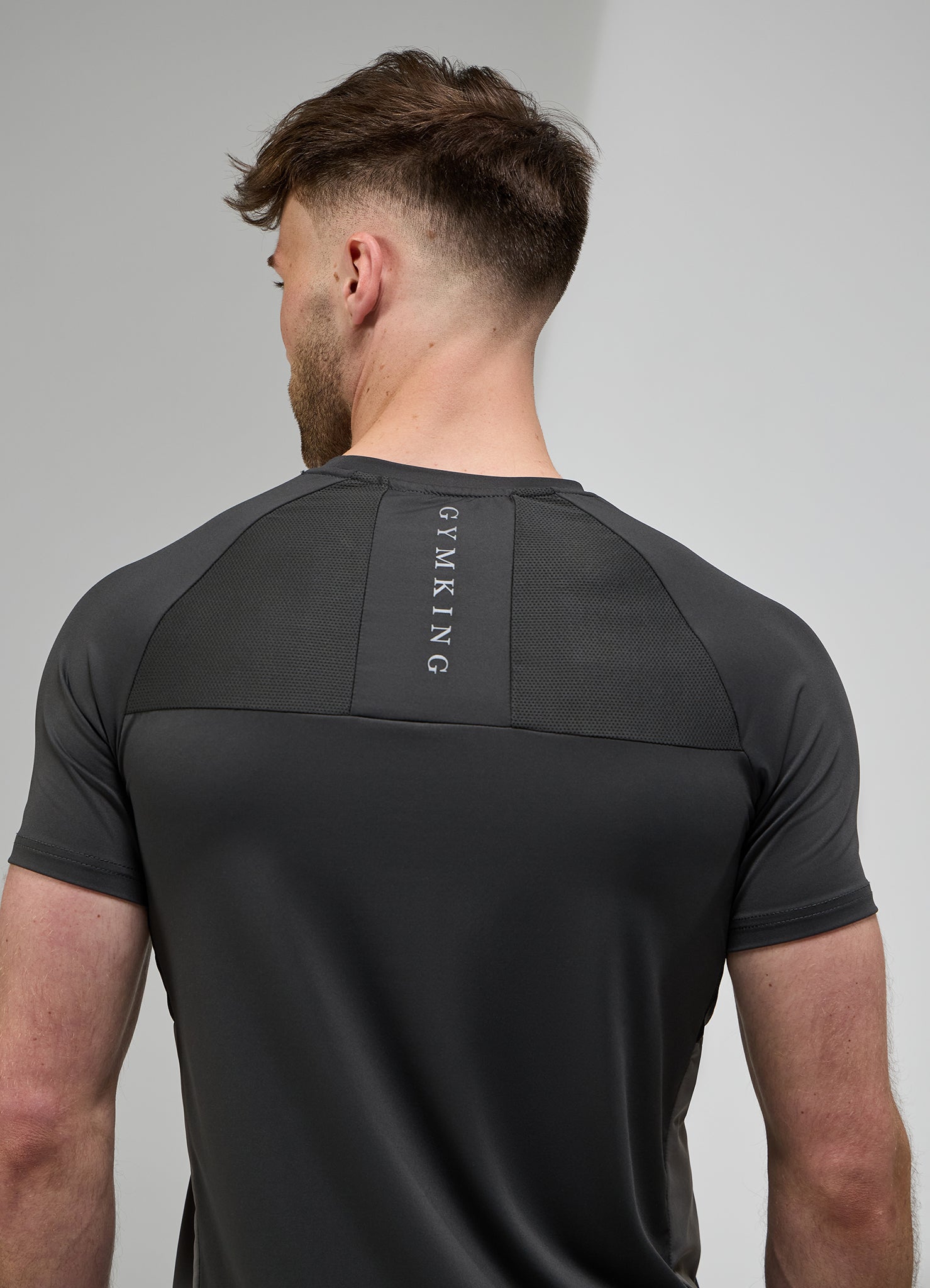 Gym King Focus Woven Tee - Black / Twilight Grey