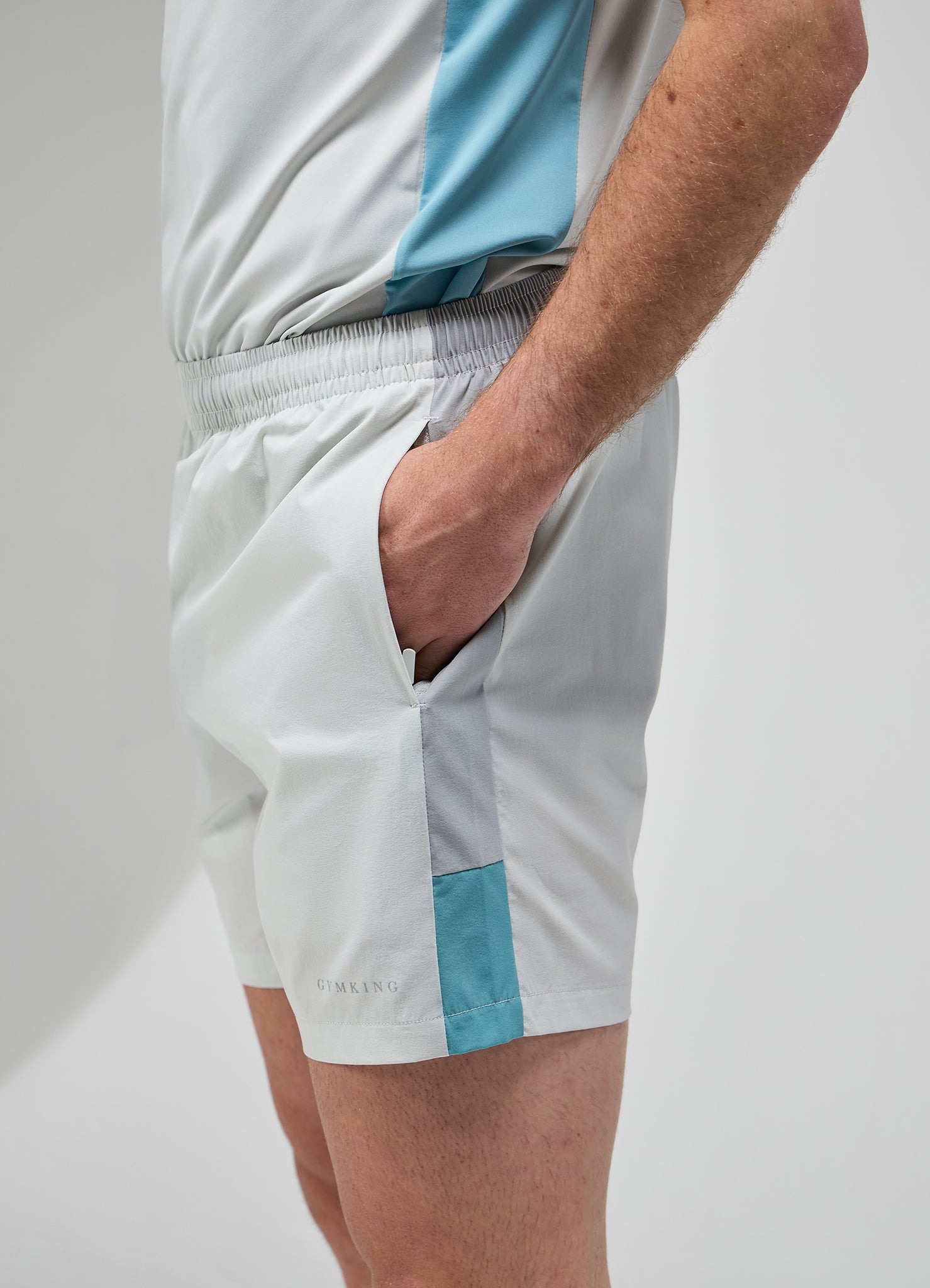 Gym King Focus Woven Short - Light Grey/Urban Grey