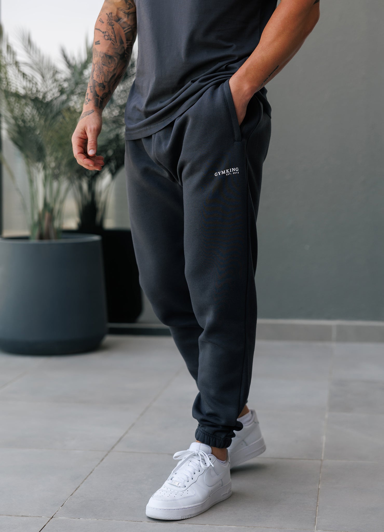 Gym King Established Relaxed Fit Jogger - Pewter/White
