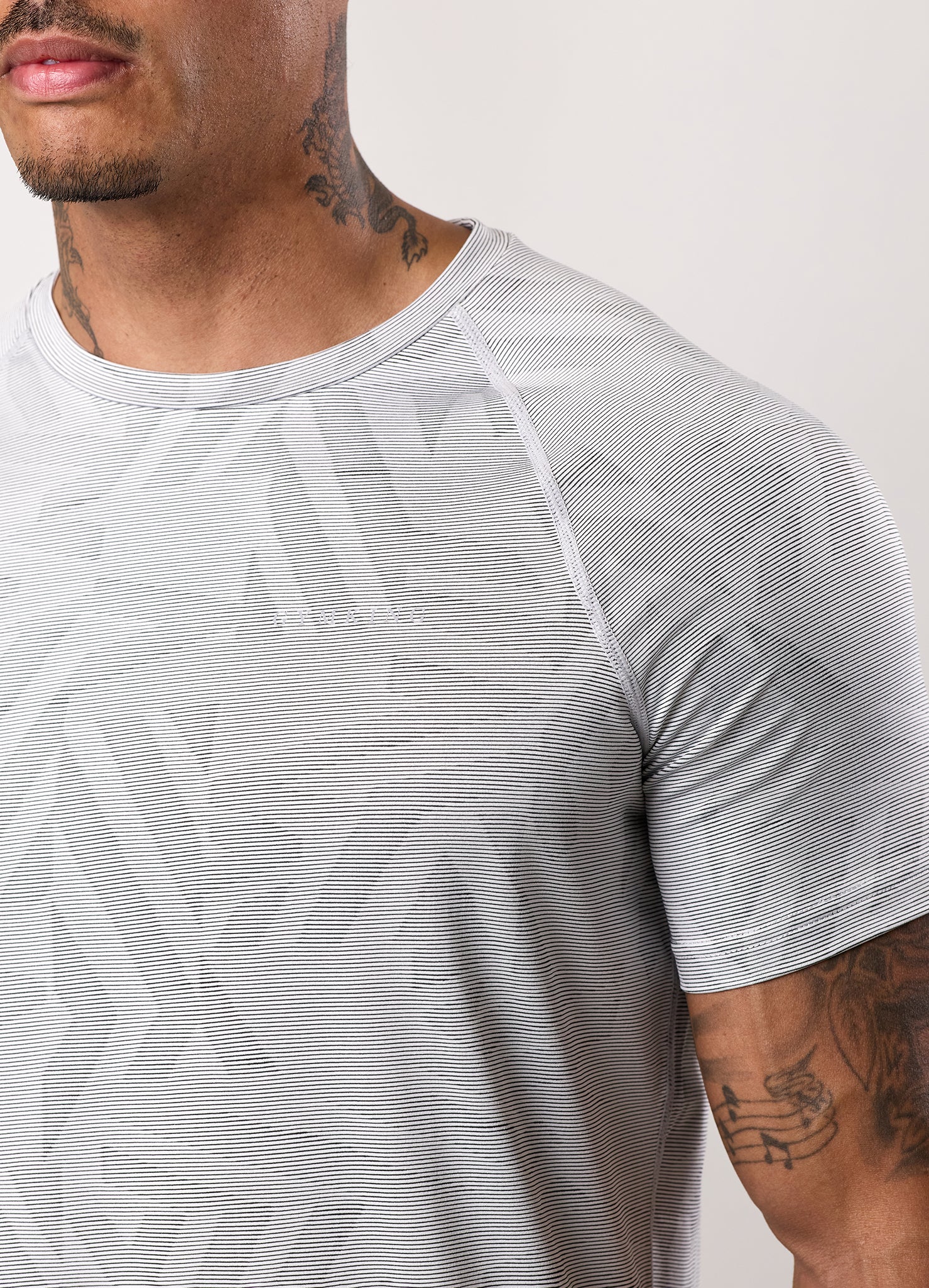 Gym King Limitless Abstract Knit Tee - White/Black