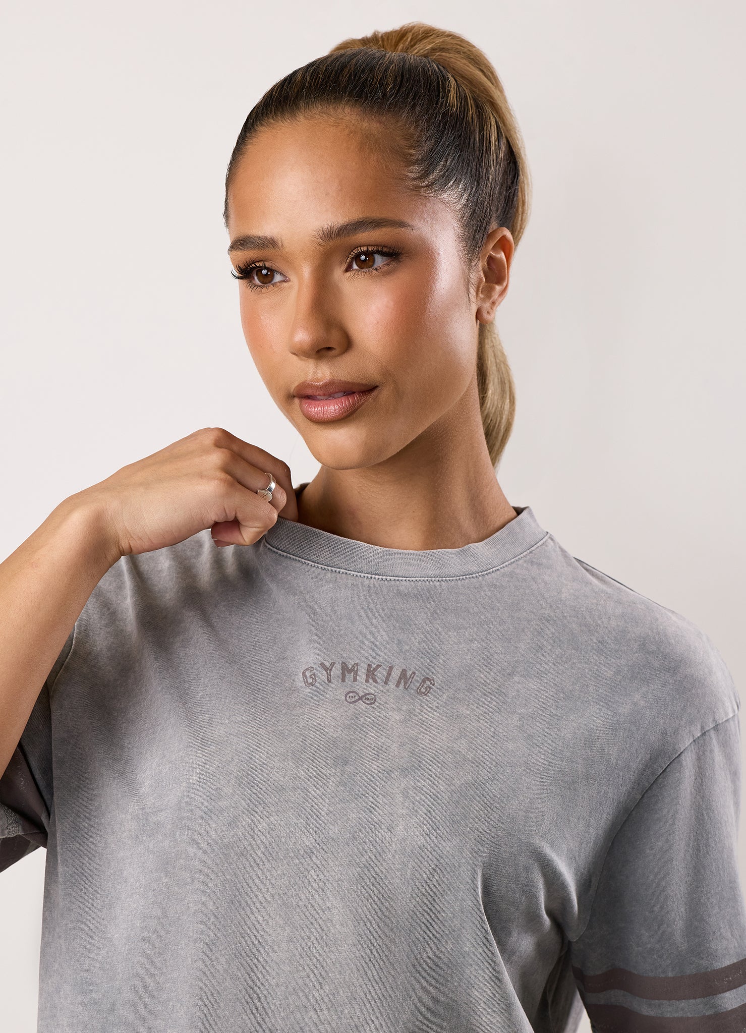 Gym King Limitless Jersey Boyfriend Tee - Washed Light Grey