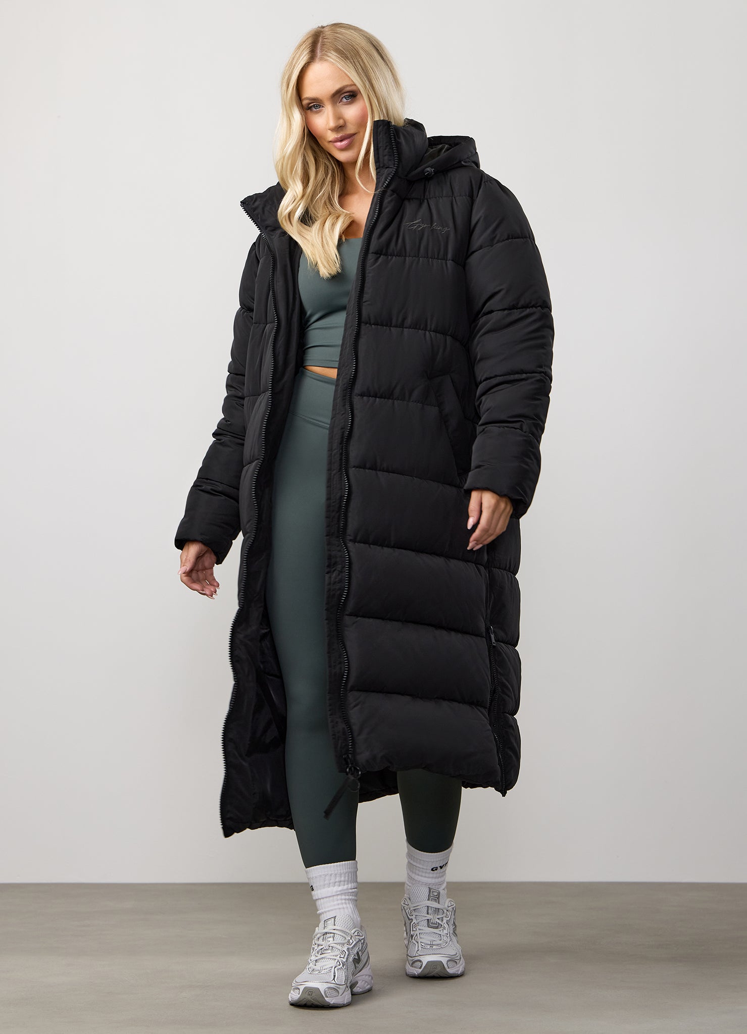 Gym King Longline Puffer Black - Main Image