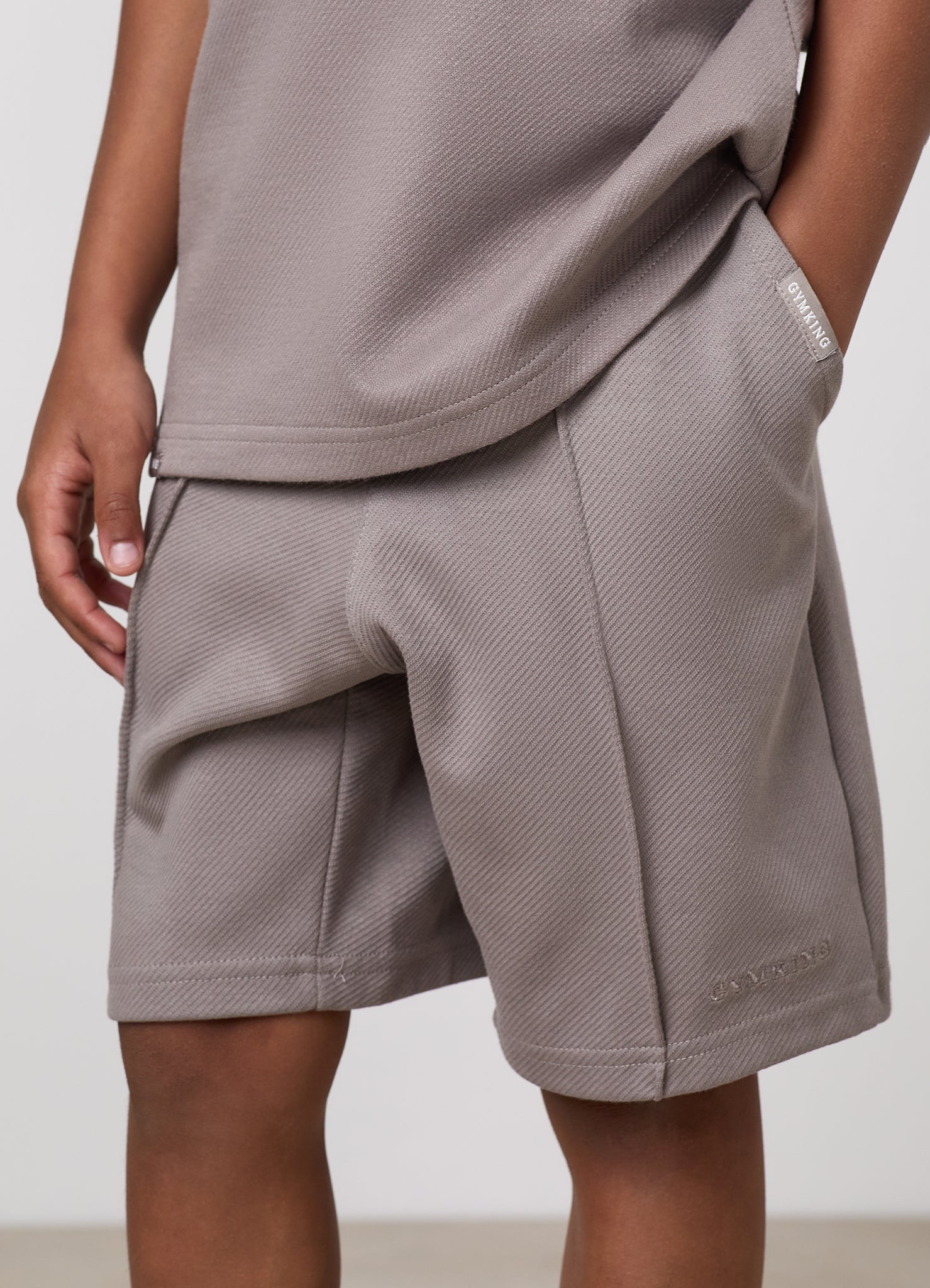 Gym King Older Kids Portals Texture Short - Clay Grey