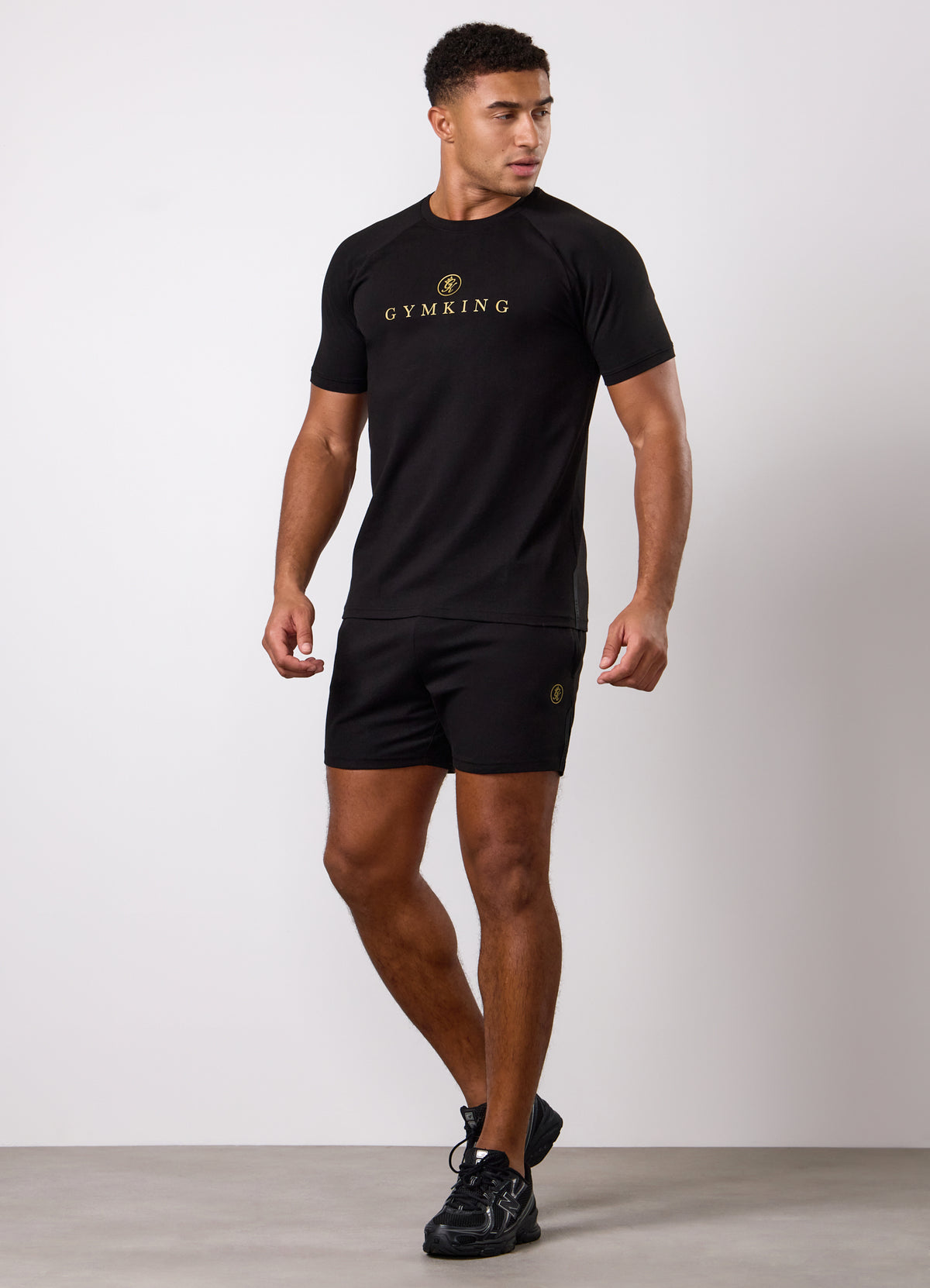 Gym King Pro Logo T-Shirt – Schwarz/Gold