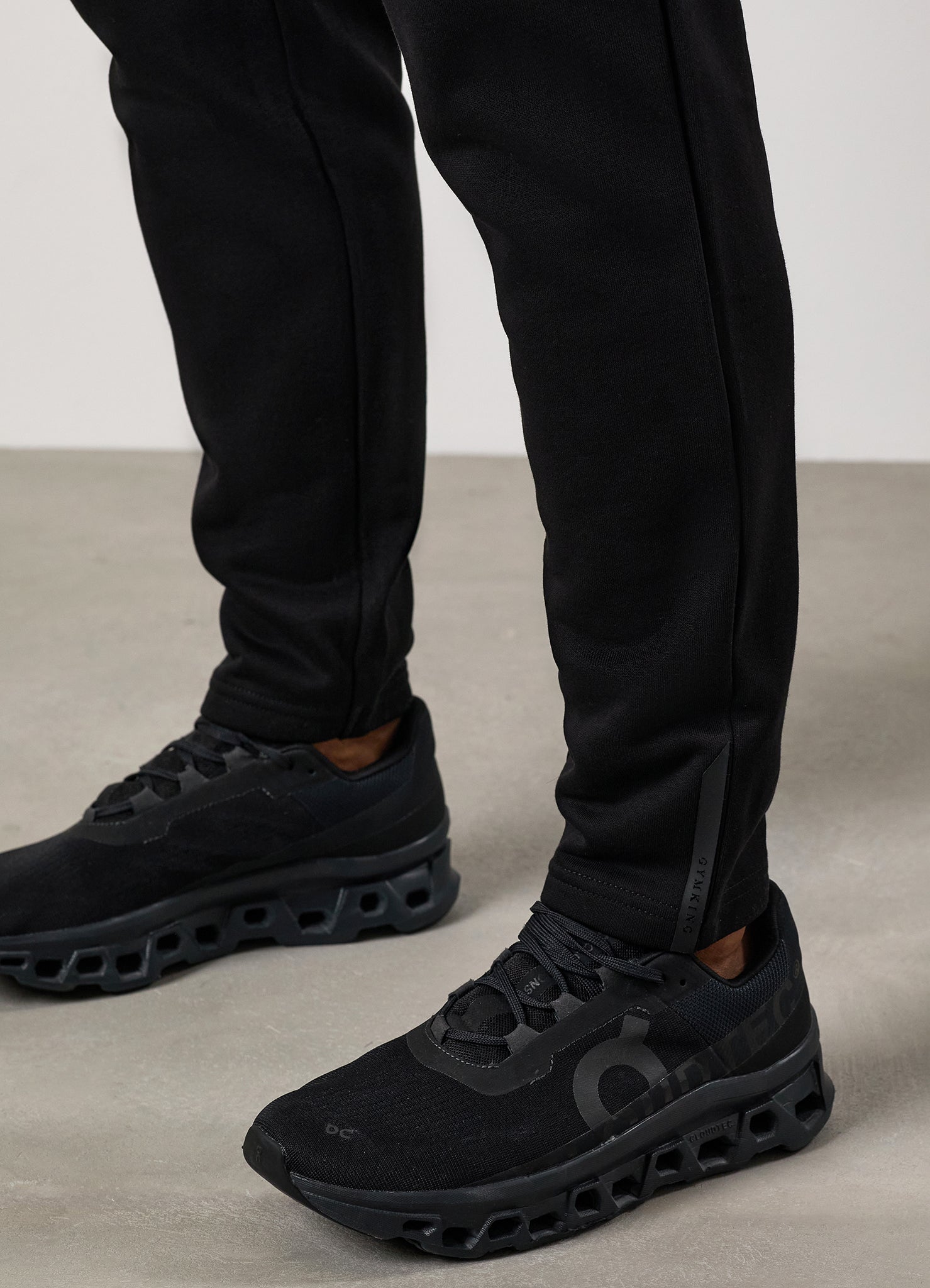 Gym King Pro Jogger - Black/Black