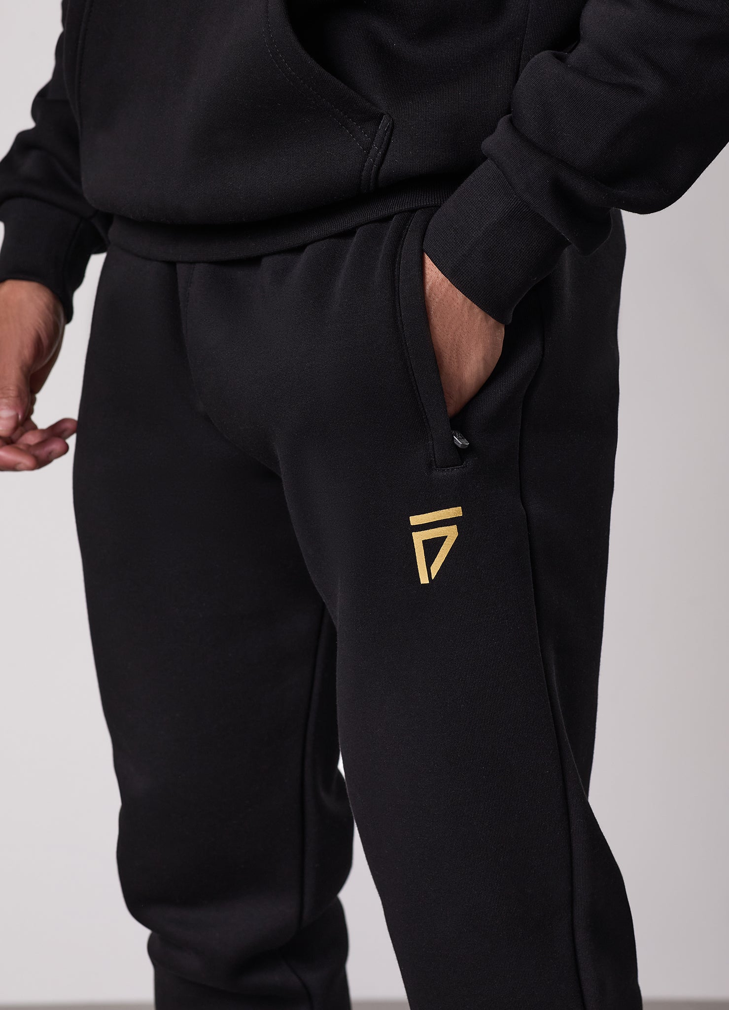 Gym King Fight Division Jogger - Black