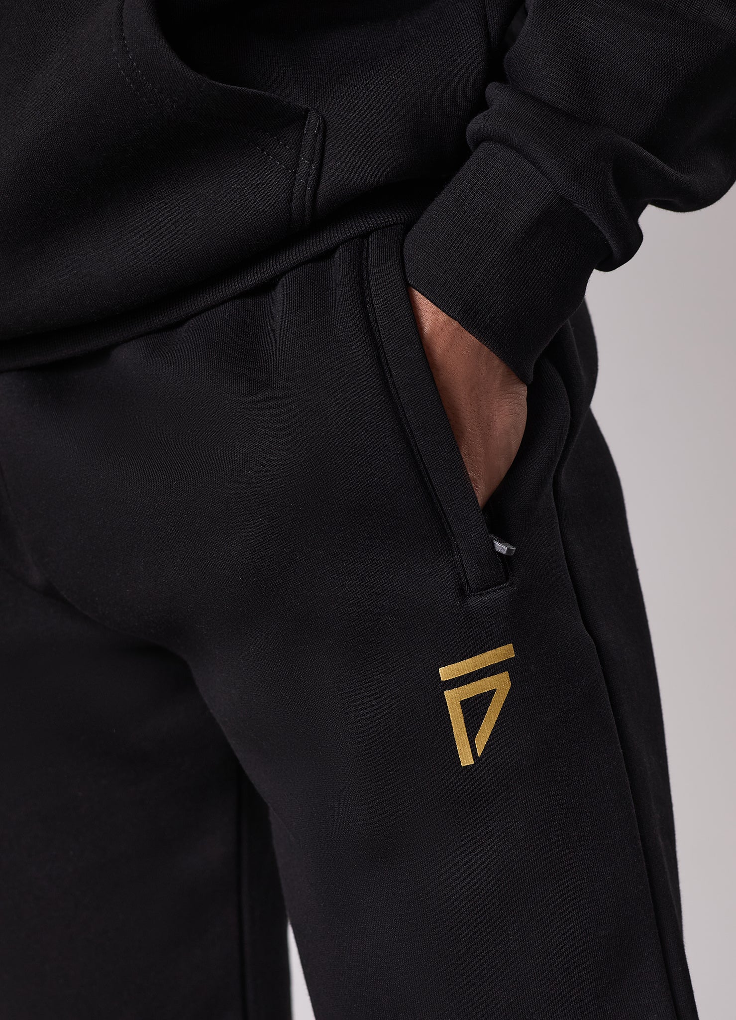 Gym King Fight Division Jogger - Black