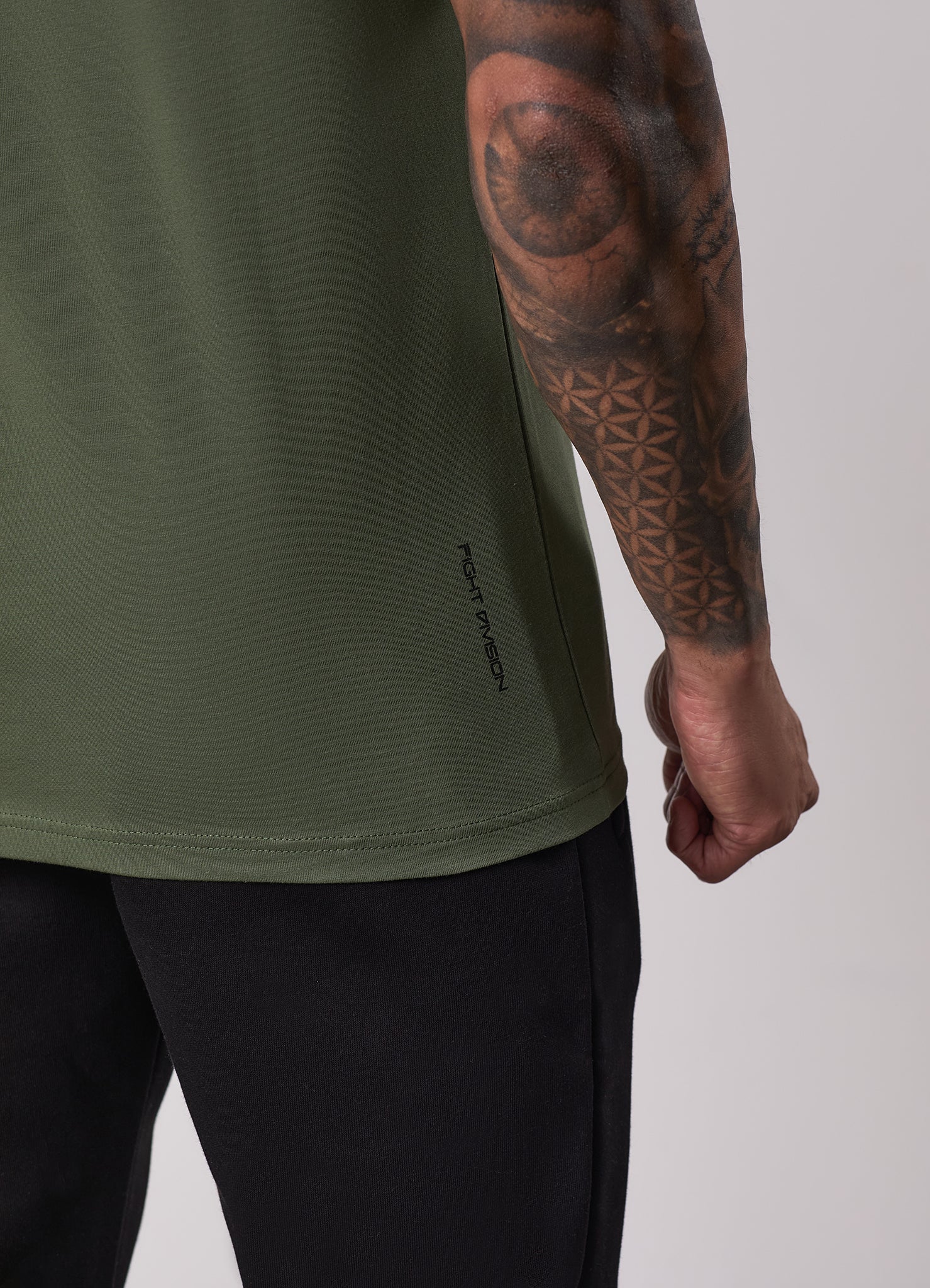 Gym King Fight Division Tee - Deep Olive
