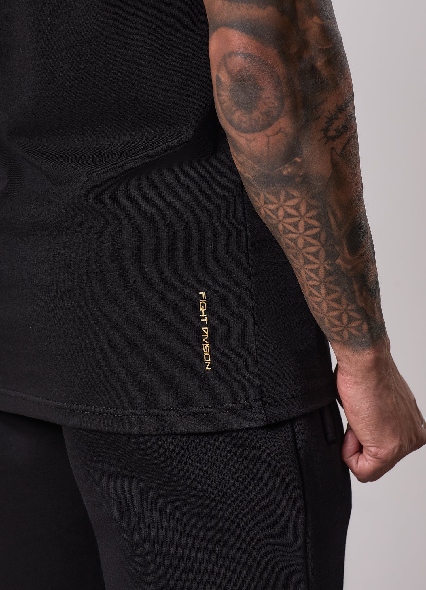 Gym King Fight Division Tee - Black