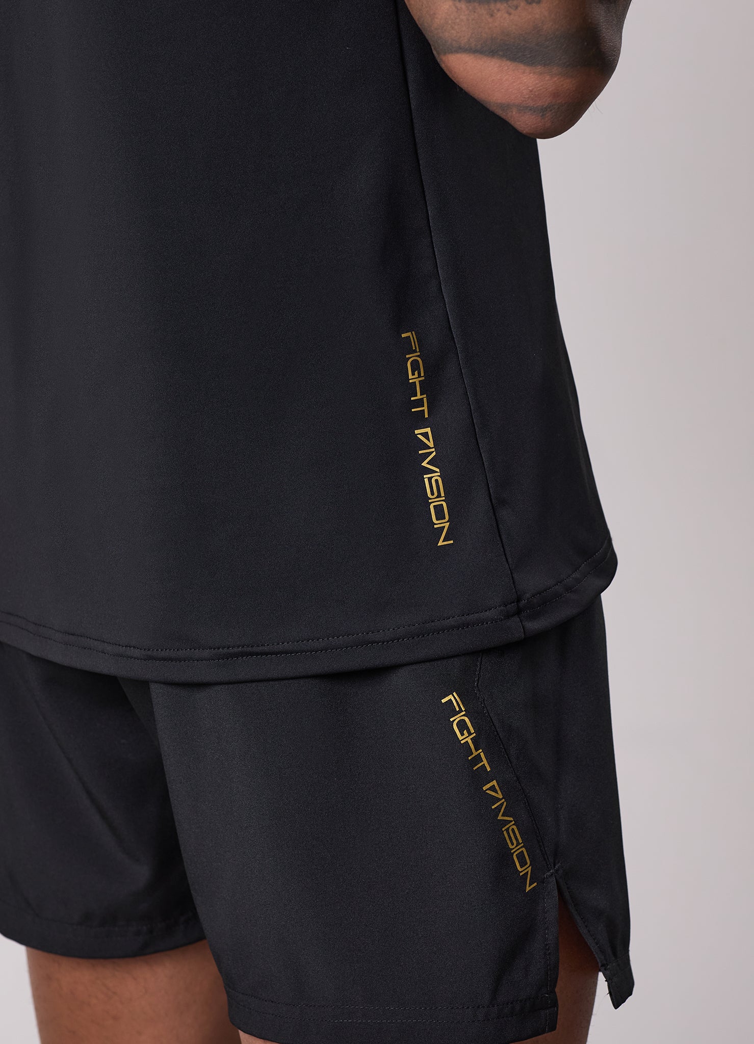 Gym King Fight Division Training Tee - Black/Gold