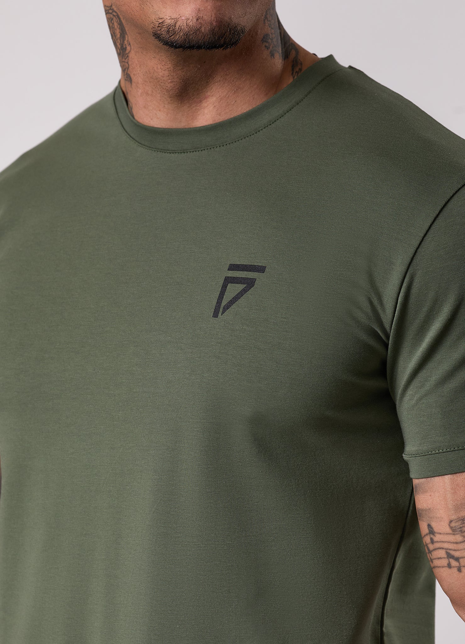 Gym King Fight Division Tee - Deep Olive