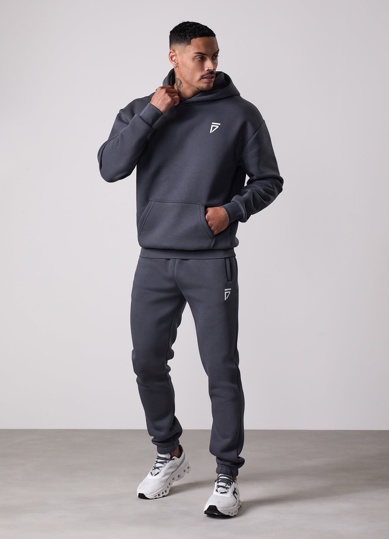 Gym King Fight Division Jogger - Graphite