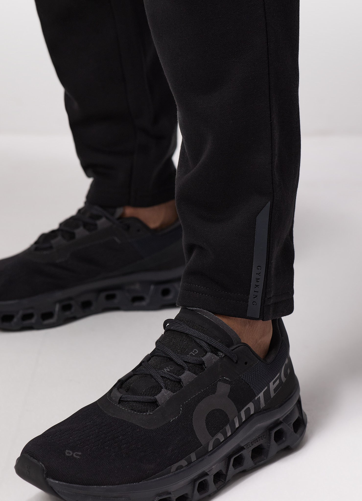 Gym King Pro Jogger - Black/Gold