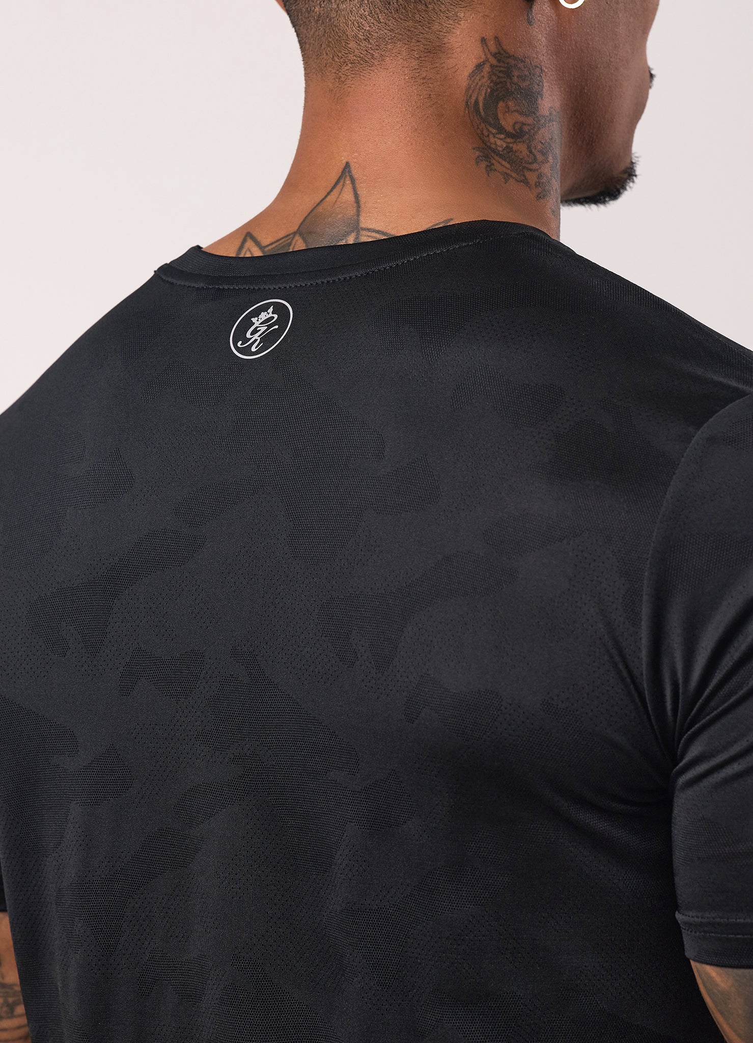 Gym King Relentless Camo Tee - Black