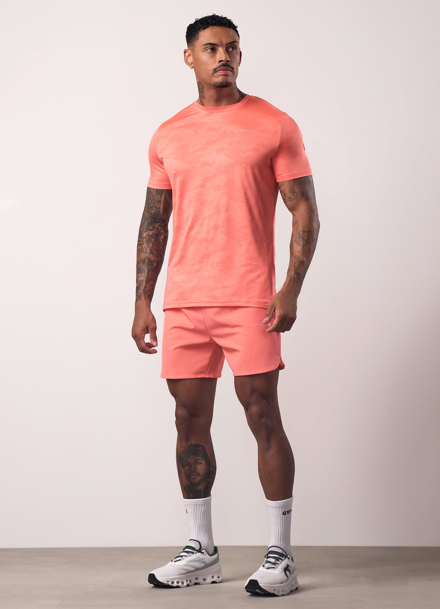 Gym King Relentless Camo Tee - Coral Punch