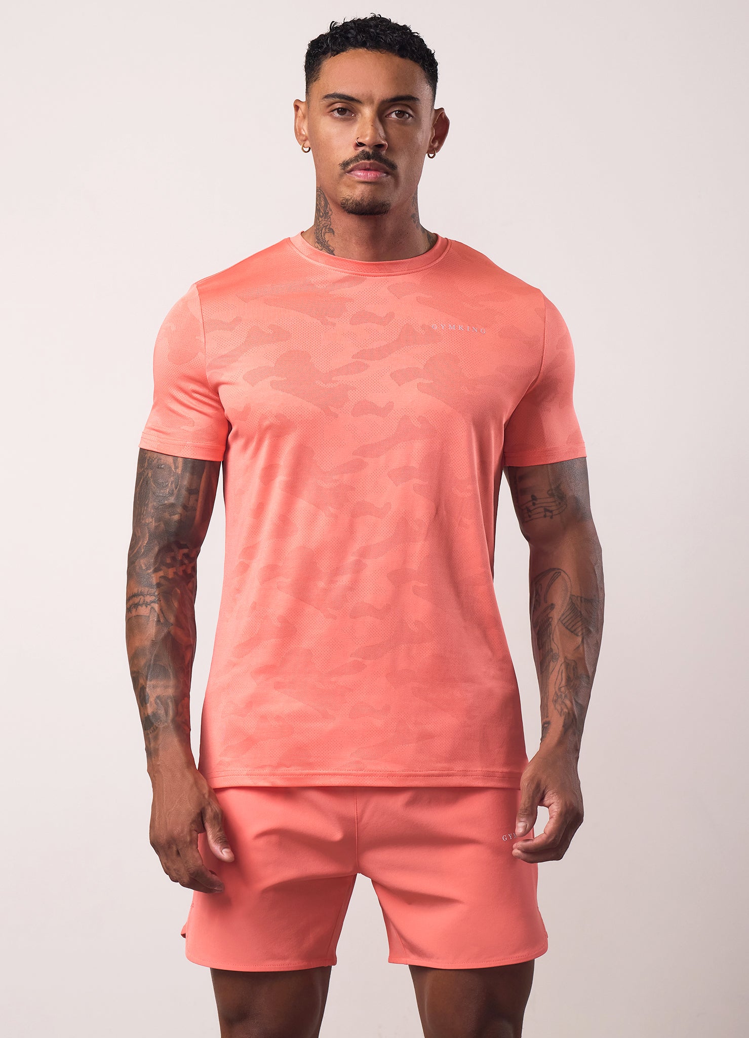 Gym King Relentless Camo Tee - Coral Punch