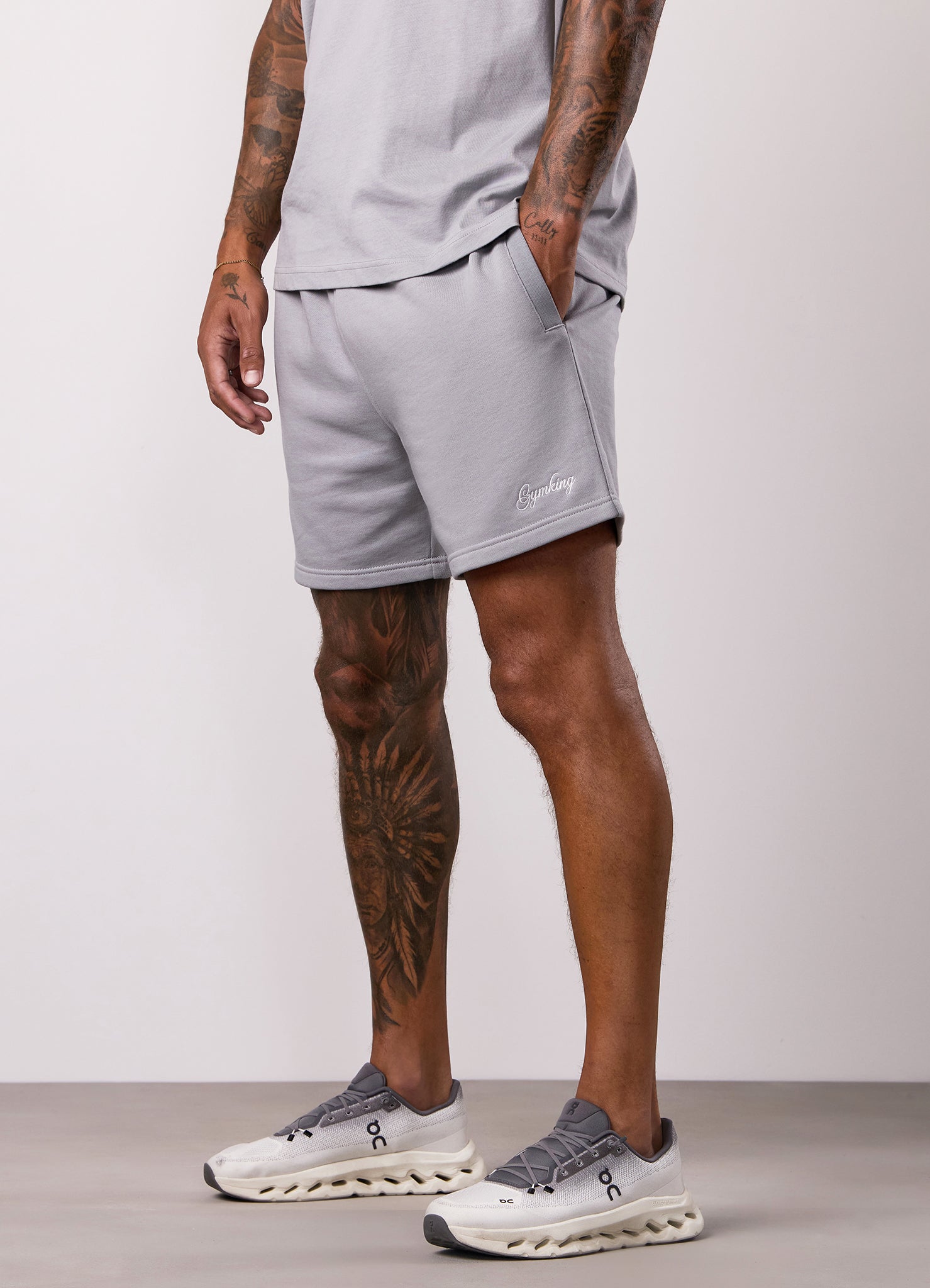 Gym King Script Relaxed Fit Short - Urban Grey