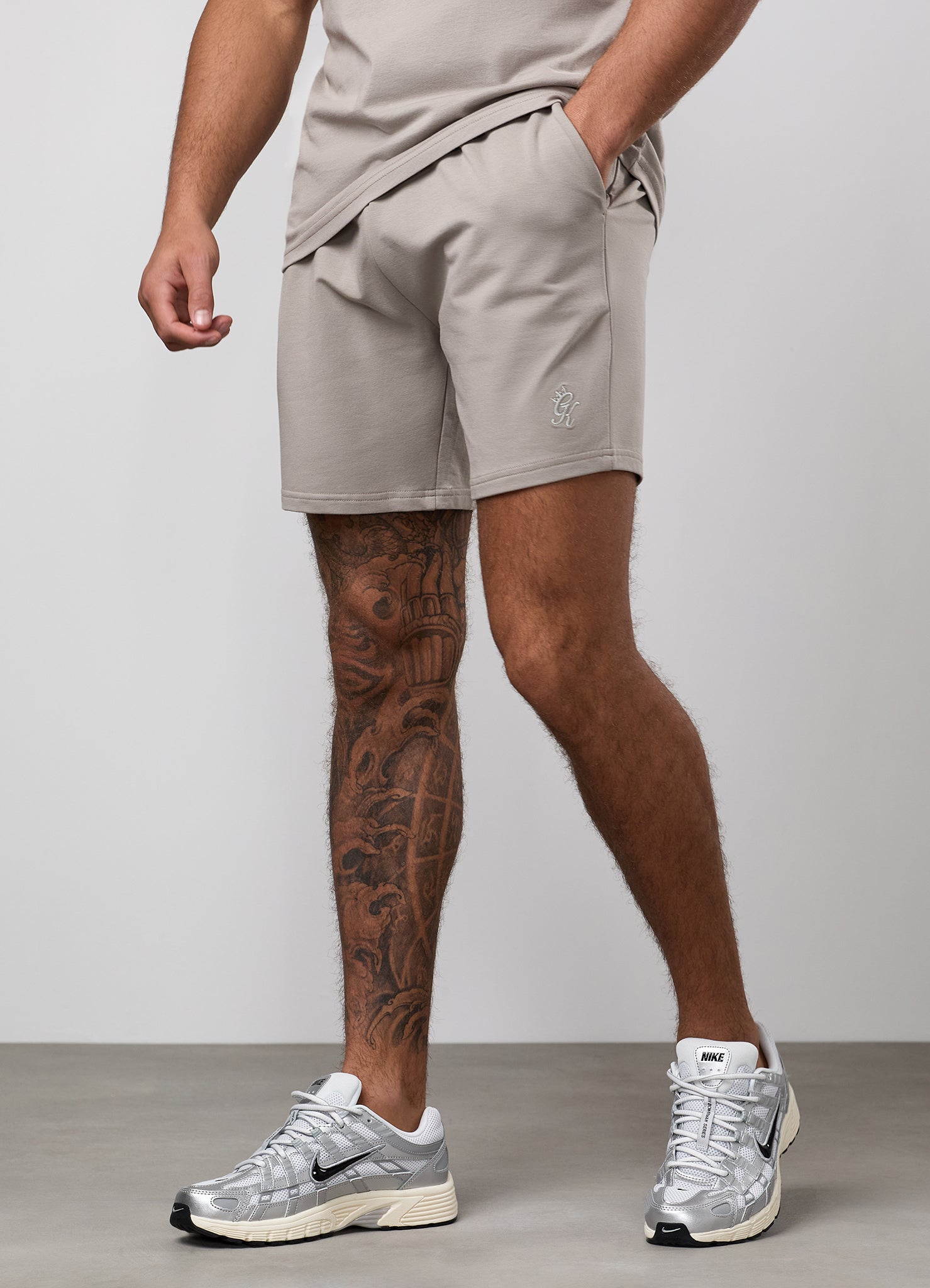 Gym King Victory Short - Taupe