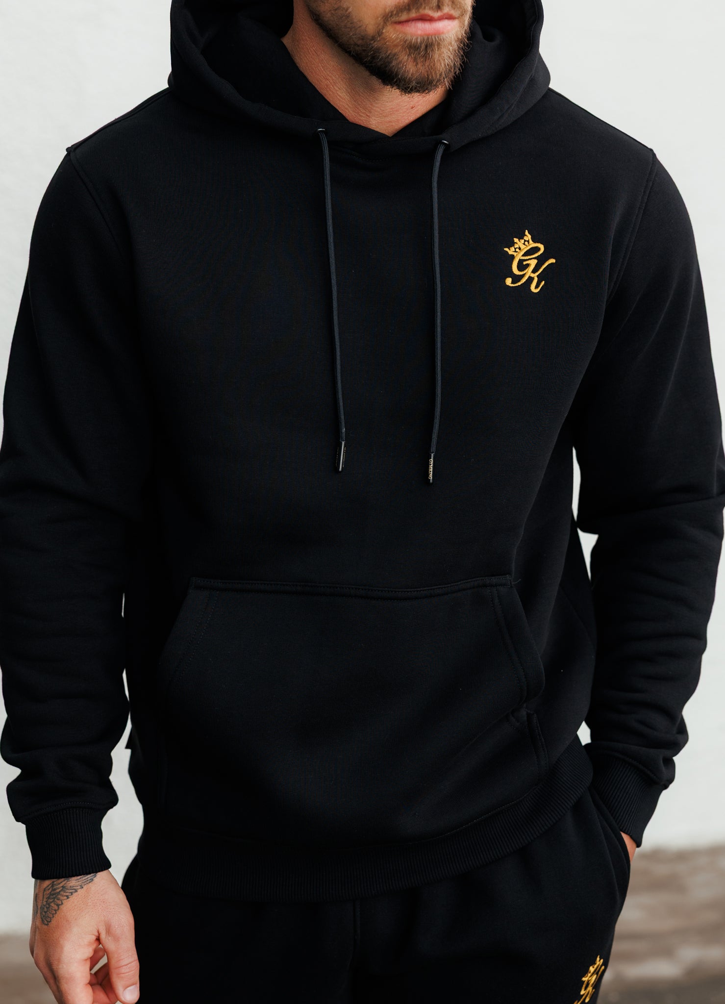 Gym King Fundamental Fleece Hood - Black/Gold