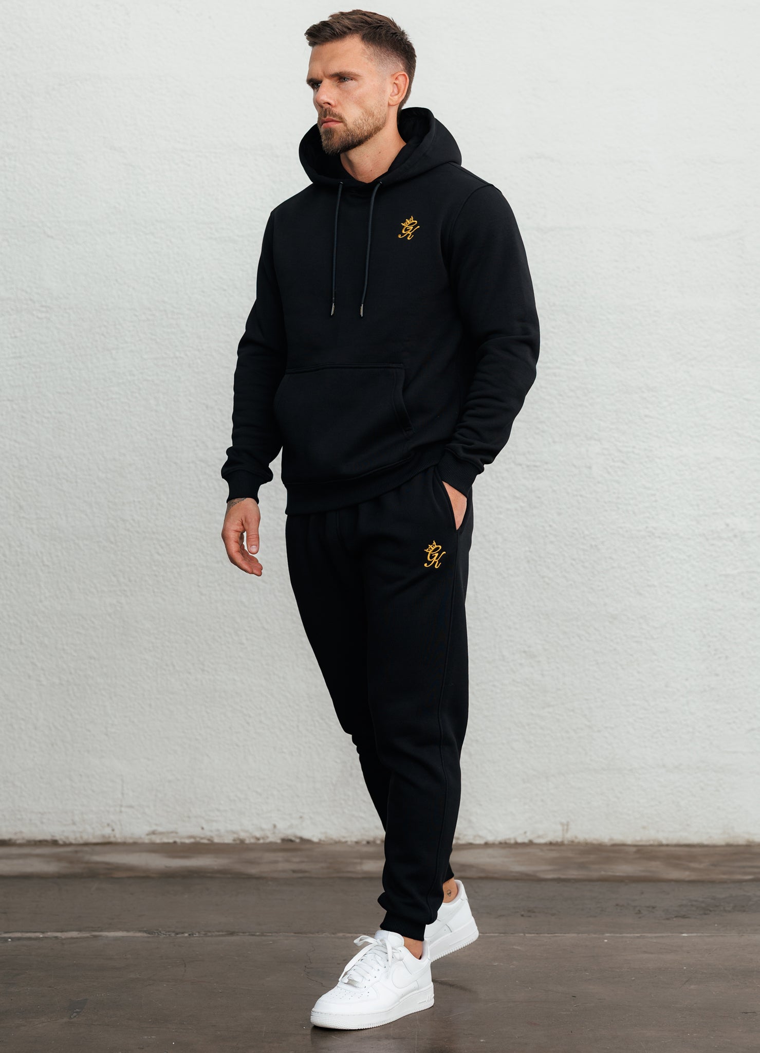 Gym King Fundamental Fleece Jogger - Black/Gold