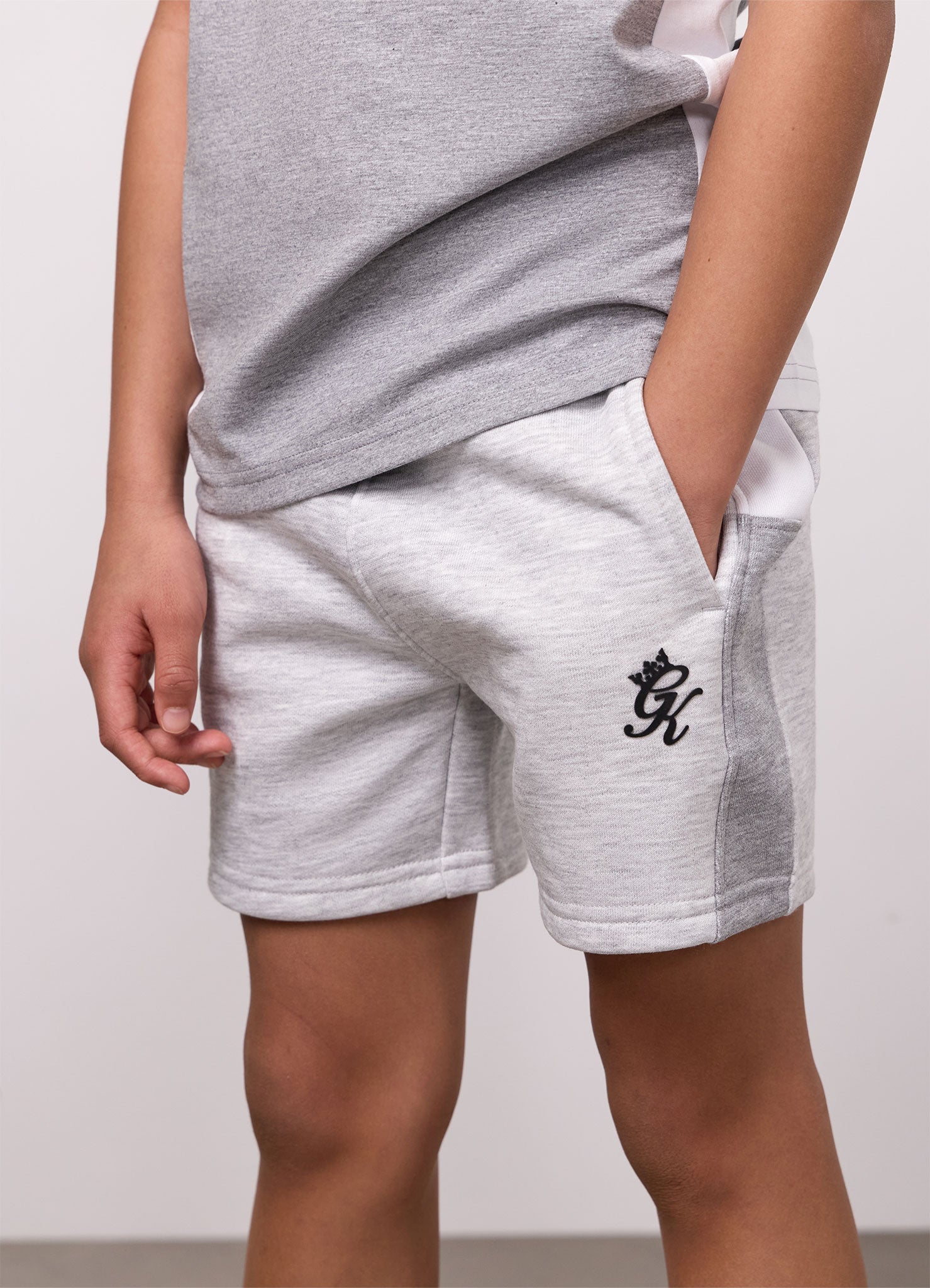 Gym King Korte broek met contrasterende panelen voor oudere kinderen, 6" - Sneeuwgemêleerd/Grijsgemêleerd/Wit