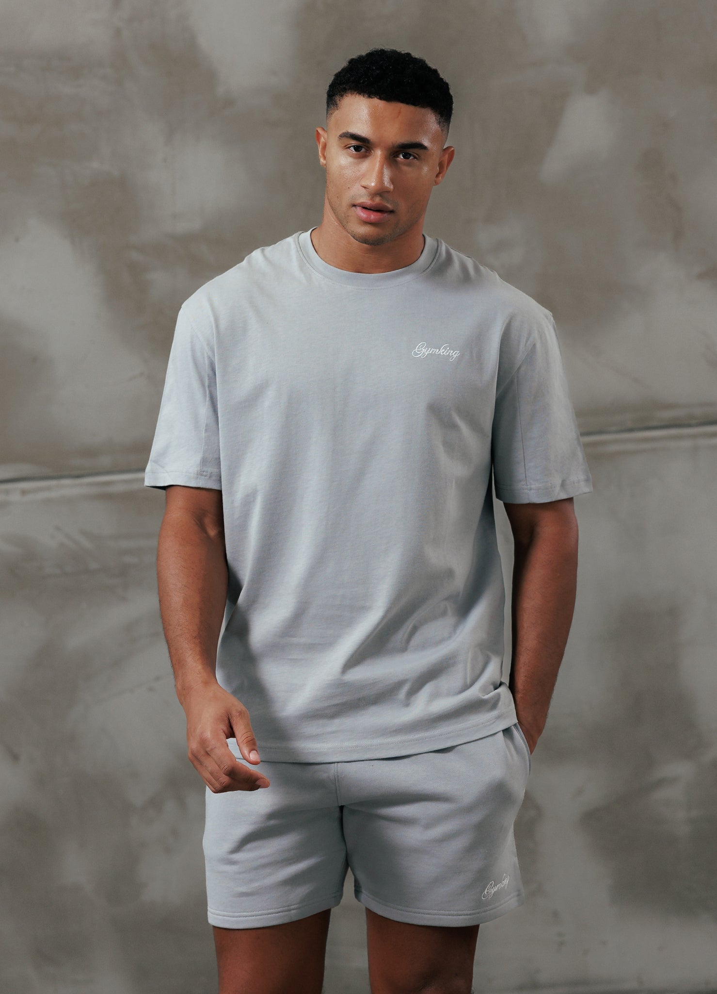 Gym King Script Relaxed Fit Tee - Urban Grey