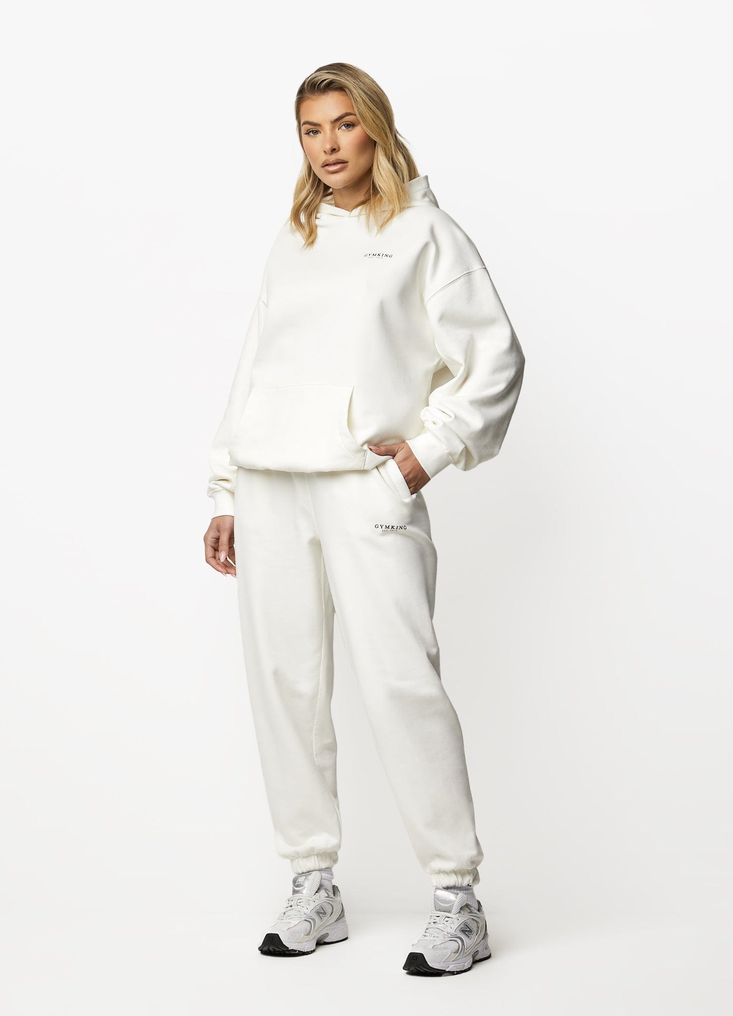 Gym King Established Relaxed Fit Jogger - Cream