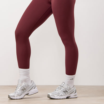 Women's burgundy gym leggings