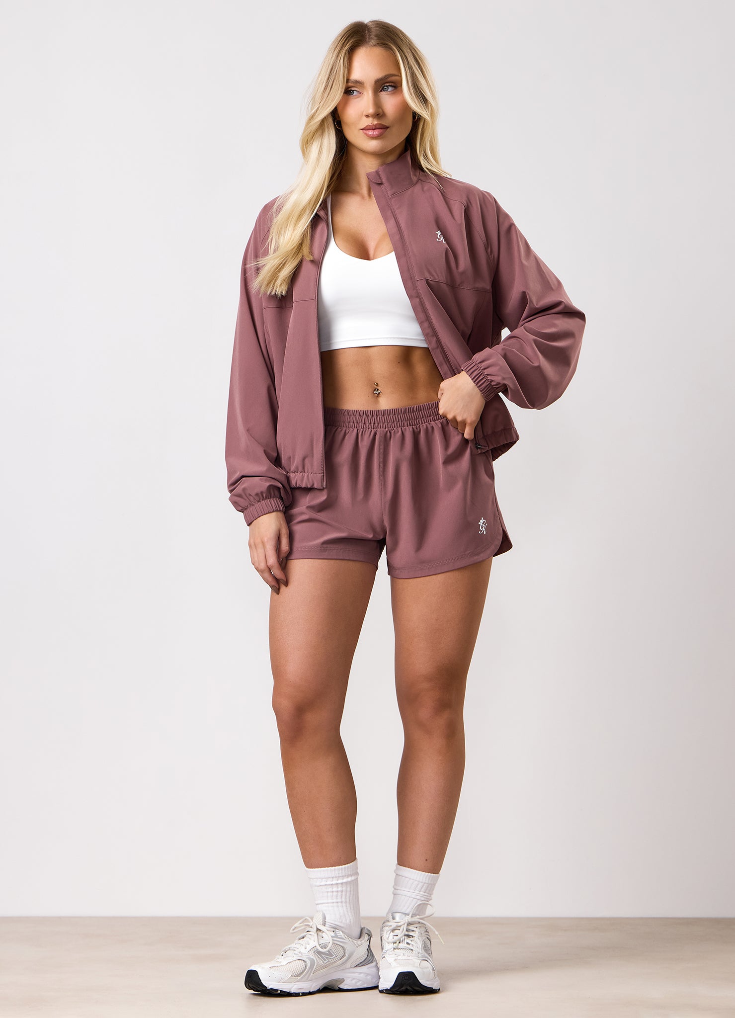 Gym King 365 Woven Windbreaker - Brown Plum