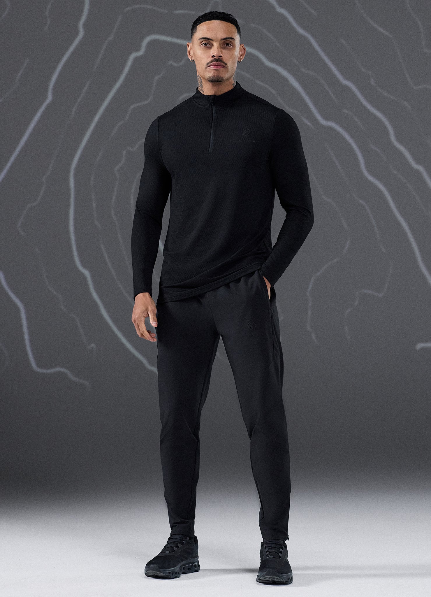 Gym King Rebellion Rogue 1/4 Zip - Black
