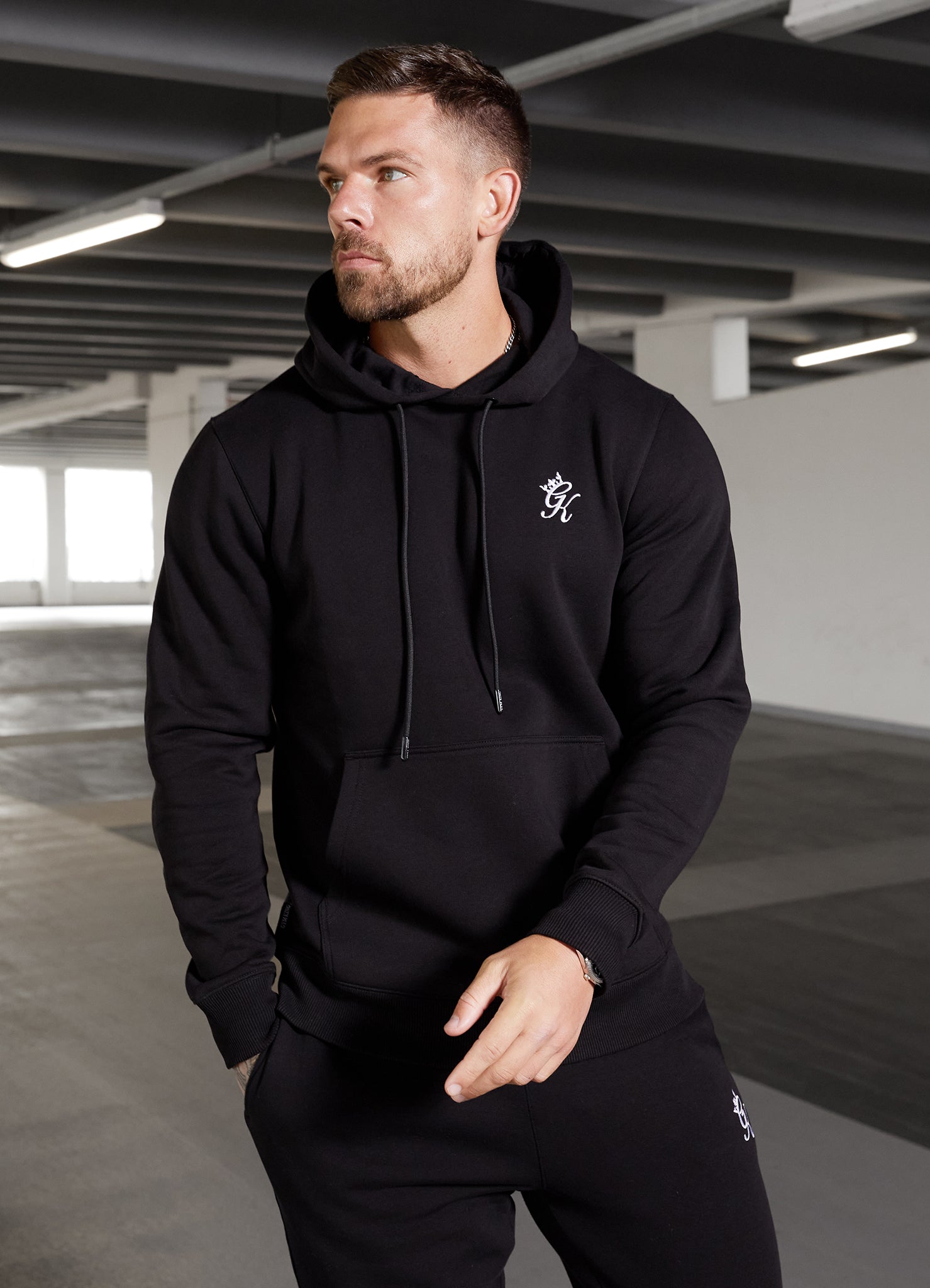 Gym King Fundamental Fleece Hood Black1