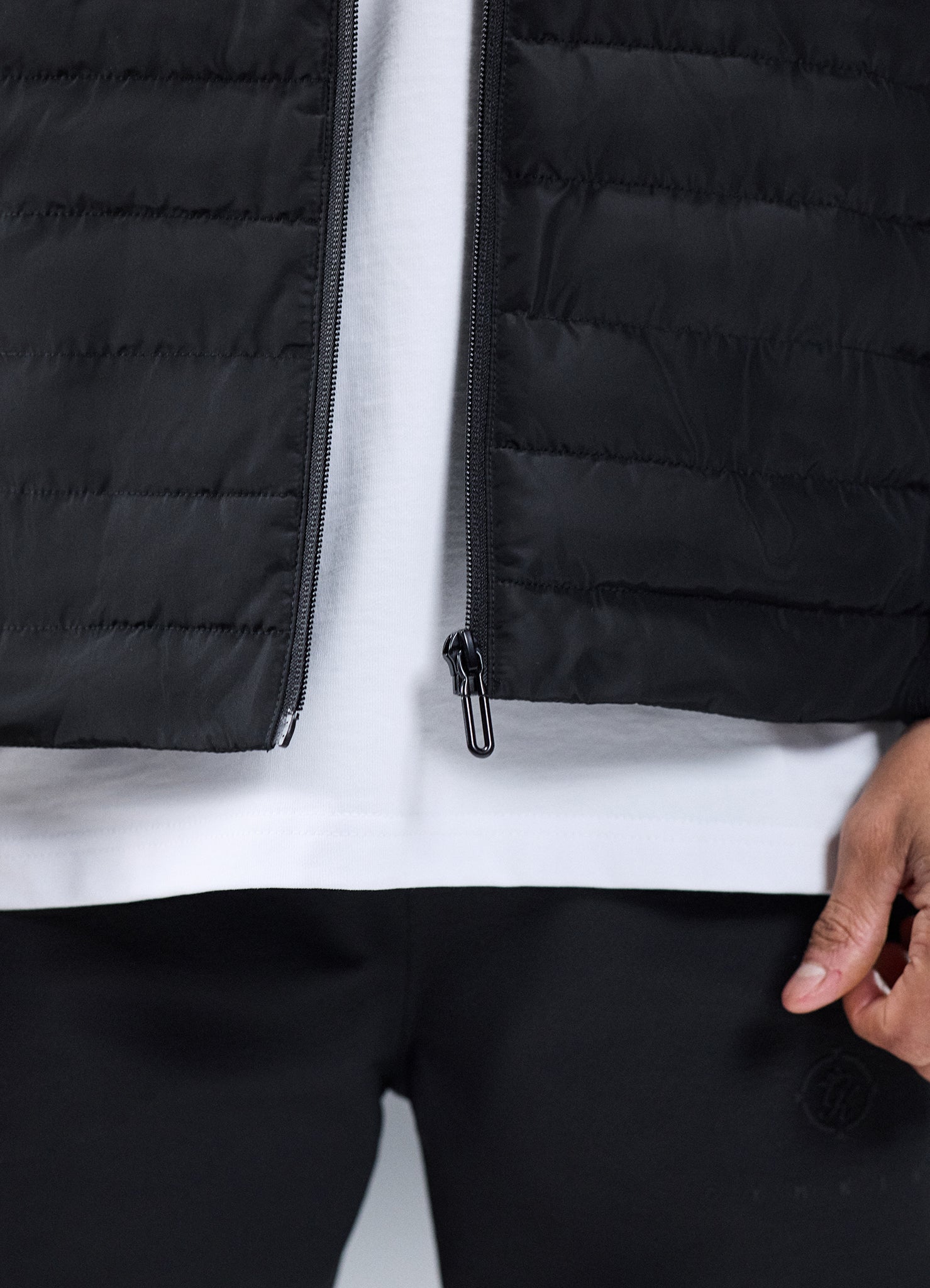 Gym King Rebellion Rushmore Light Quilted Knit Jacket - Black