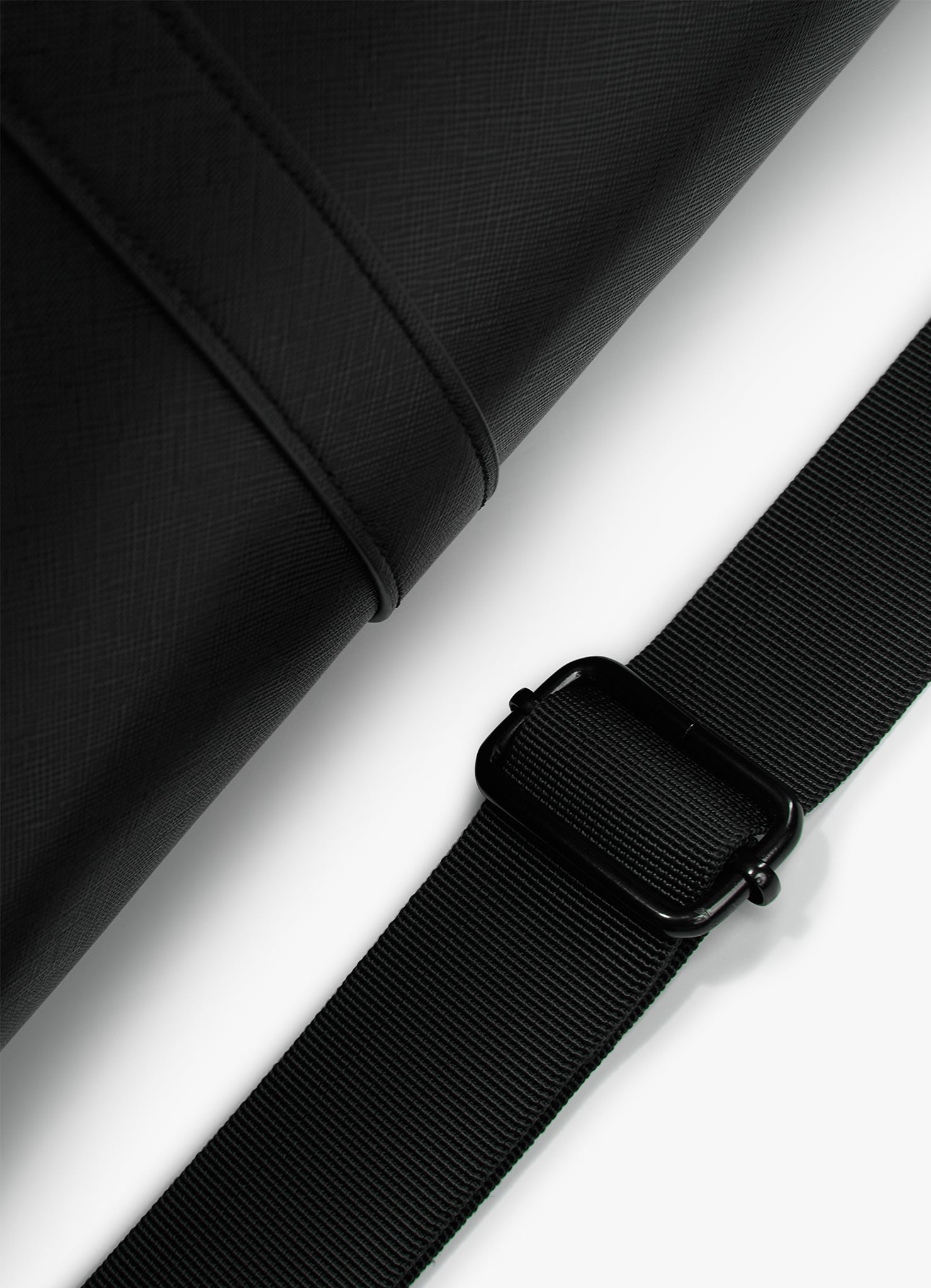 Gym King Debossed Holdall - Black