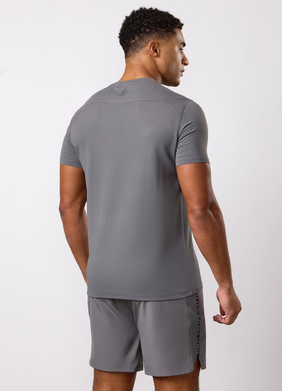 Gym King Ambition Taped T-Shirt- Fossil Grey