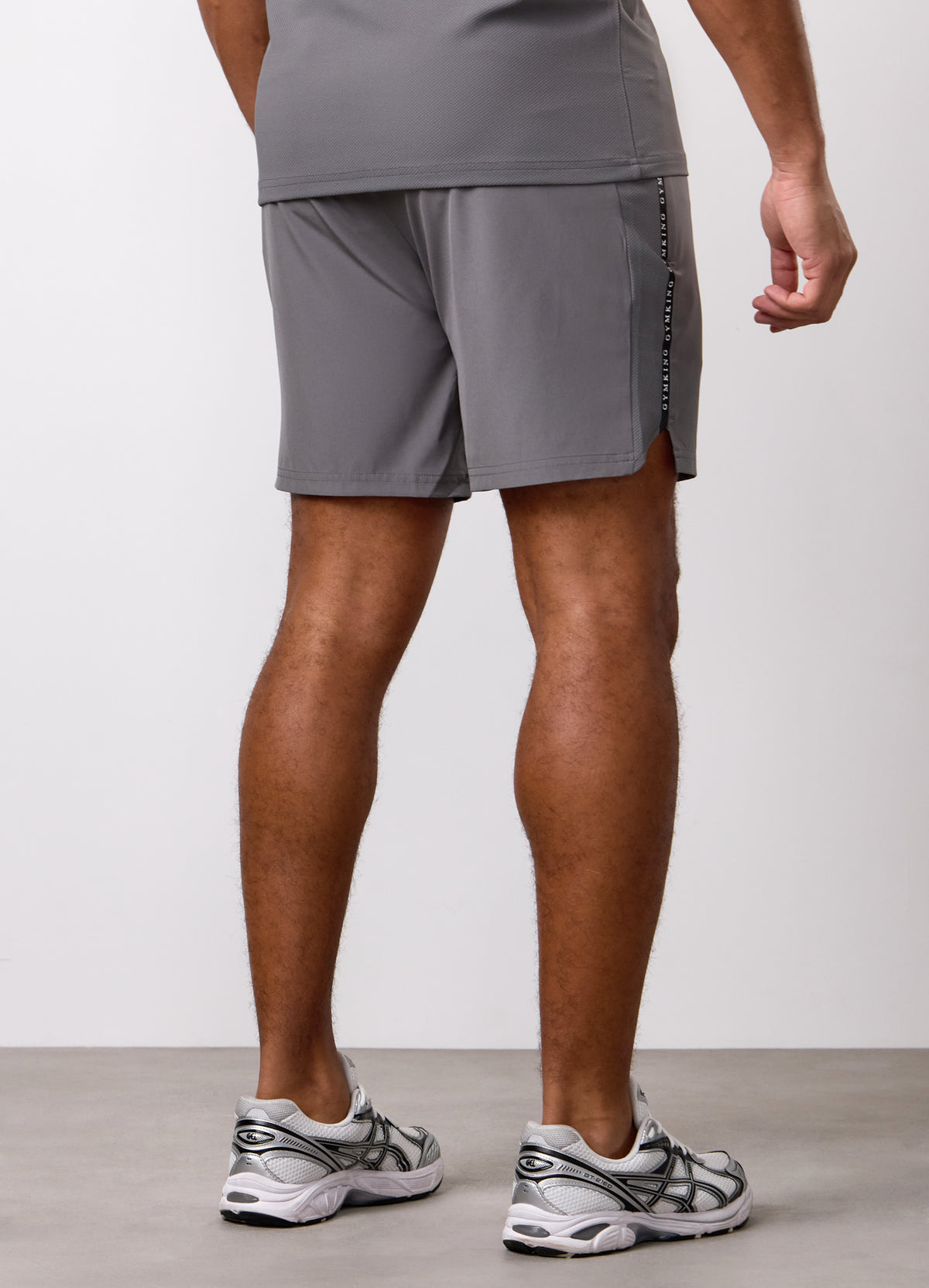 Gym King Ambition Taped Short 6" – Fossil Grey