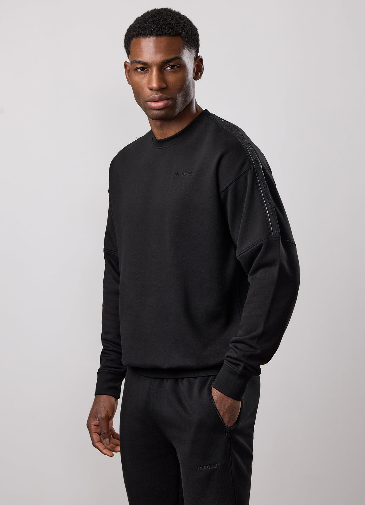 Gym King Ascent Taped Crew - Black