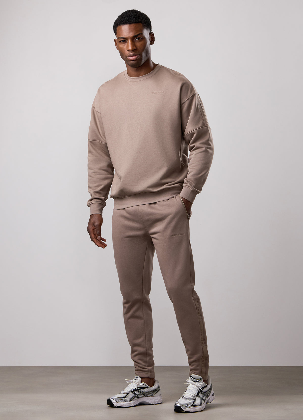 Gym King Ascent Taped Crew Tracksuit – Truffle