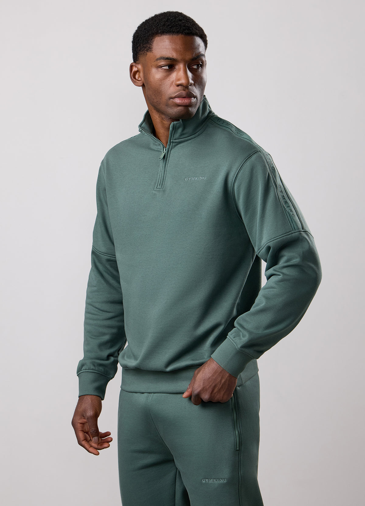Gym King Ascent Taped 1/4 Zip Funnel - Willow Green